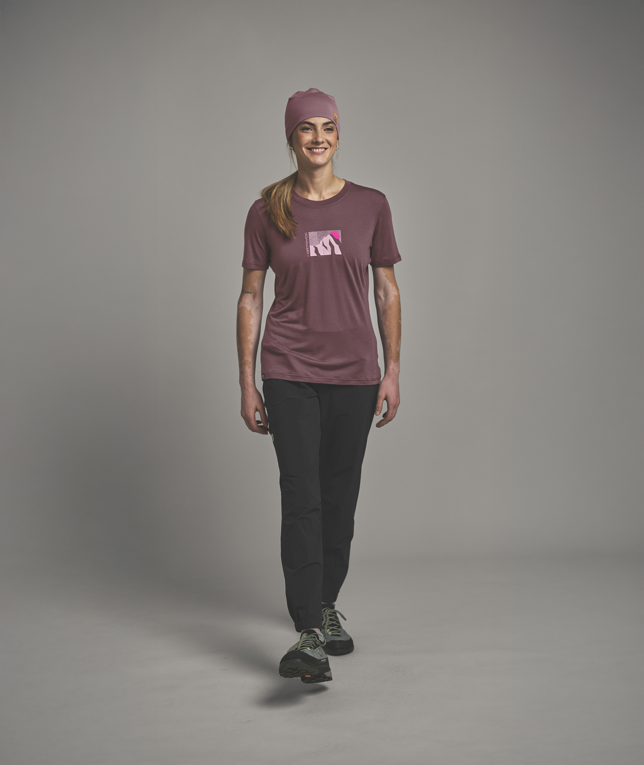 88130-120_COOL_TEC_MTN_SUN_TS_W-D-01.jpg 88130-120_COOL_TEC_MTN_SUN_TS_W-D-01.jpg