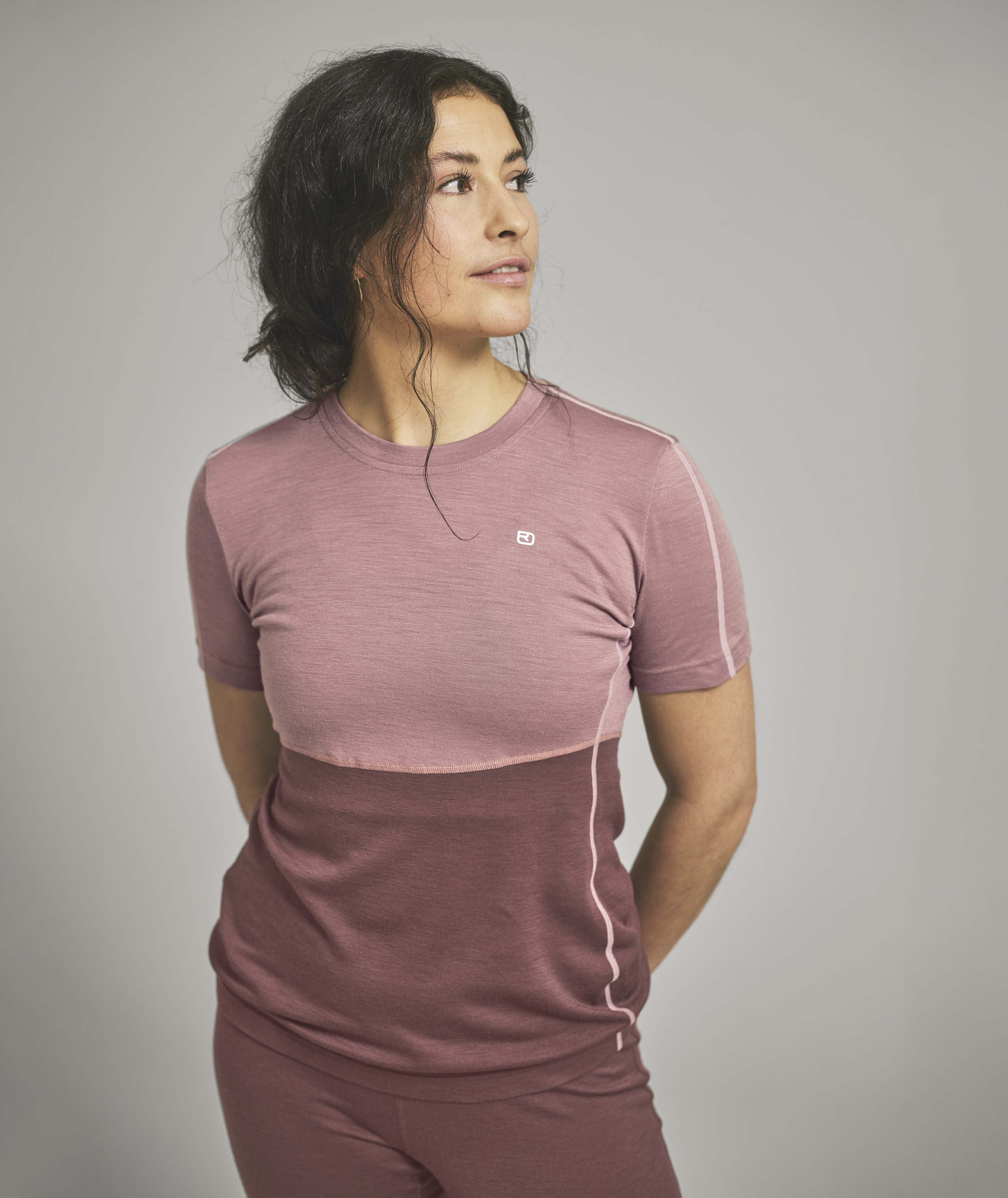 Long Sleeve, Sleeve, T-Shirt, Person, Woman, Long Sleeve, Sleeve, T-Shirt, Person, Woman