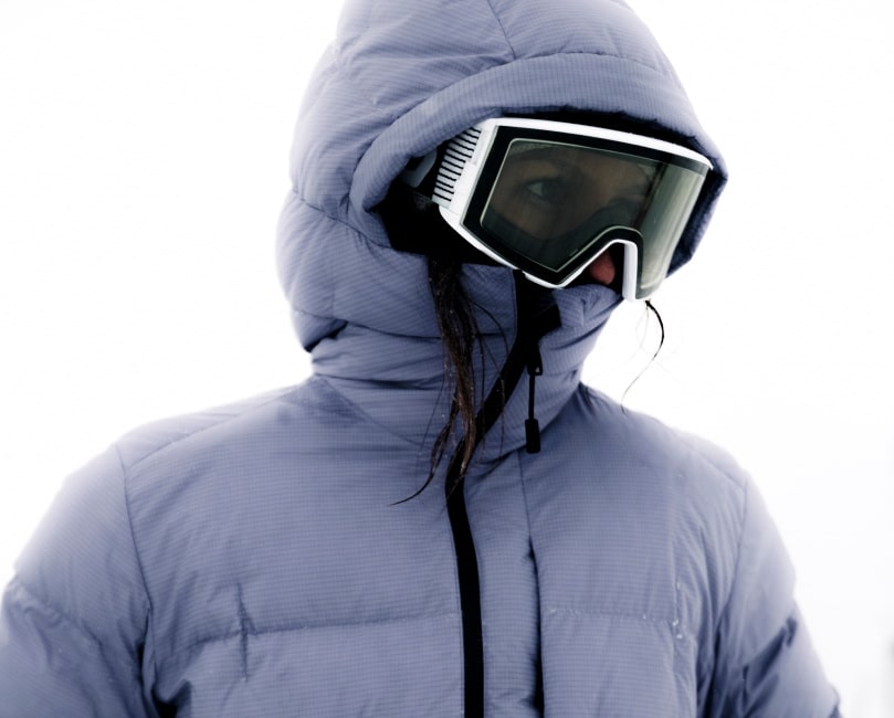 N5A6390_FREERIDE_WS2526_Norwegen_MaxDraeger_MedRes-min Coat, Jacket, Hood, Goggles, Person
