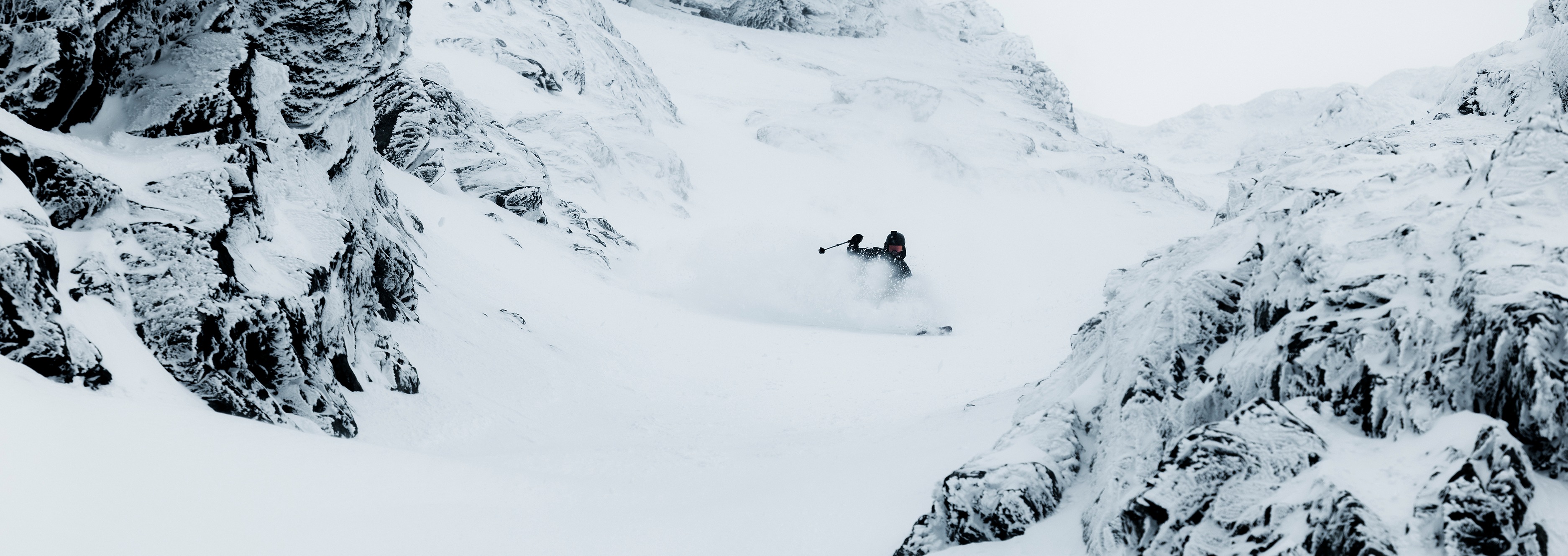 N5A2440_FREERIDE_WS2526_Norwegen_MaxDraeger_color_MedRes Nature, Outdoors, Glove, Person, Snow
