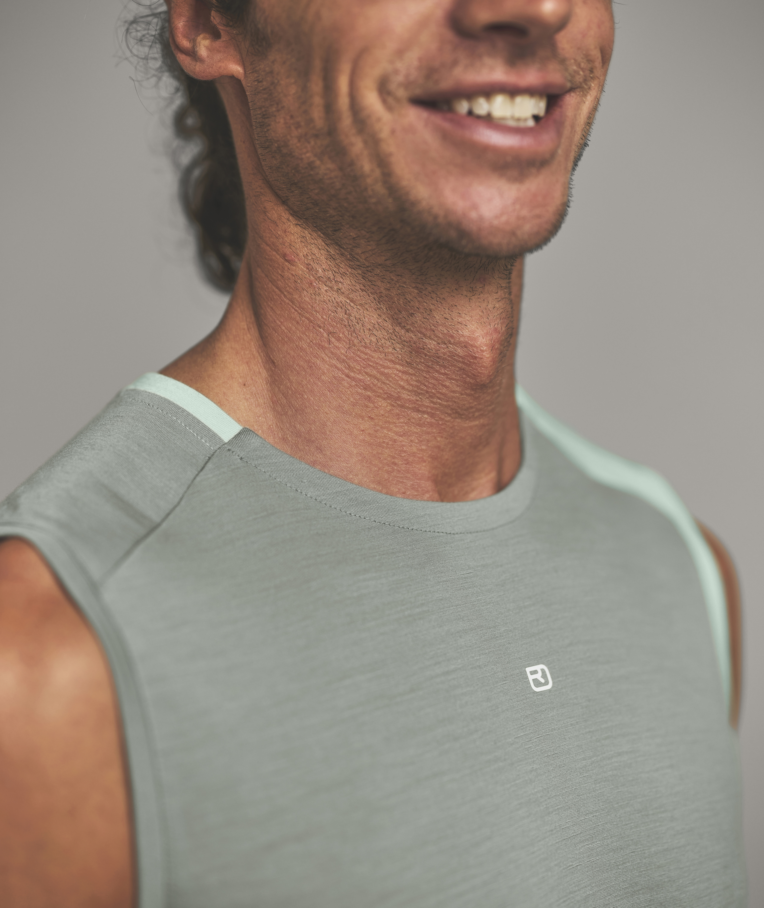 88128-120_COOL_TEC_FAST_UPWARD_TOP_M-D-03.jpg 88128-120_COOL_TEC_FAST_UPWARD_TOP_M-D-03.jpg