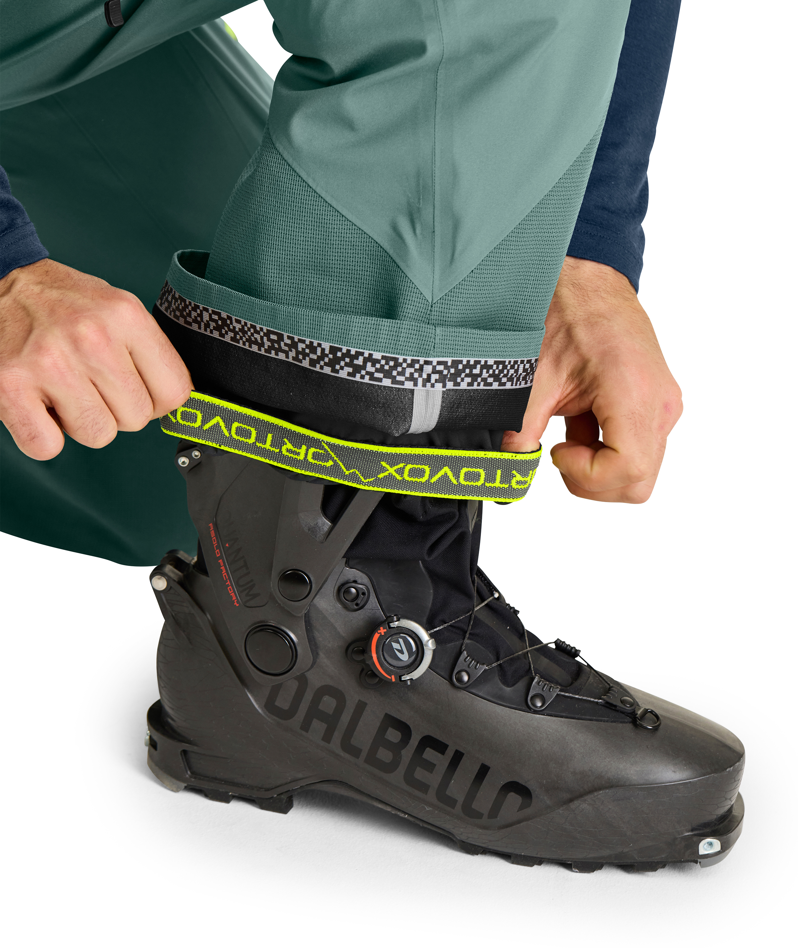 70852-3L_DEEP_SHELL_BIB_PANTS-D-06.jpg 70852-3L_DEEP_SHELL_BIB_PANTS-D-06.jpg