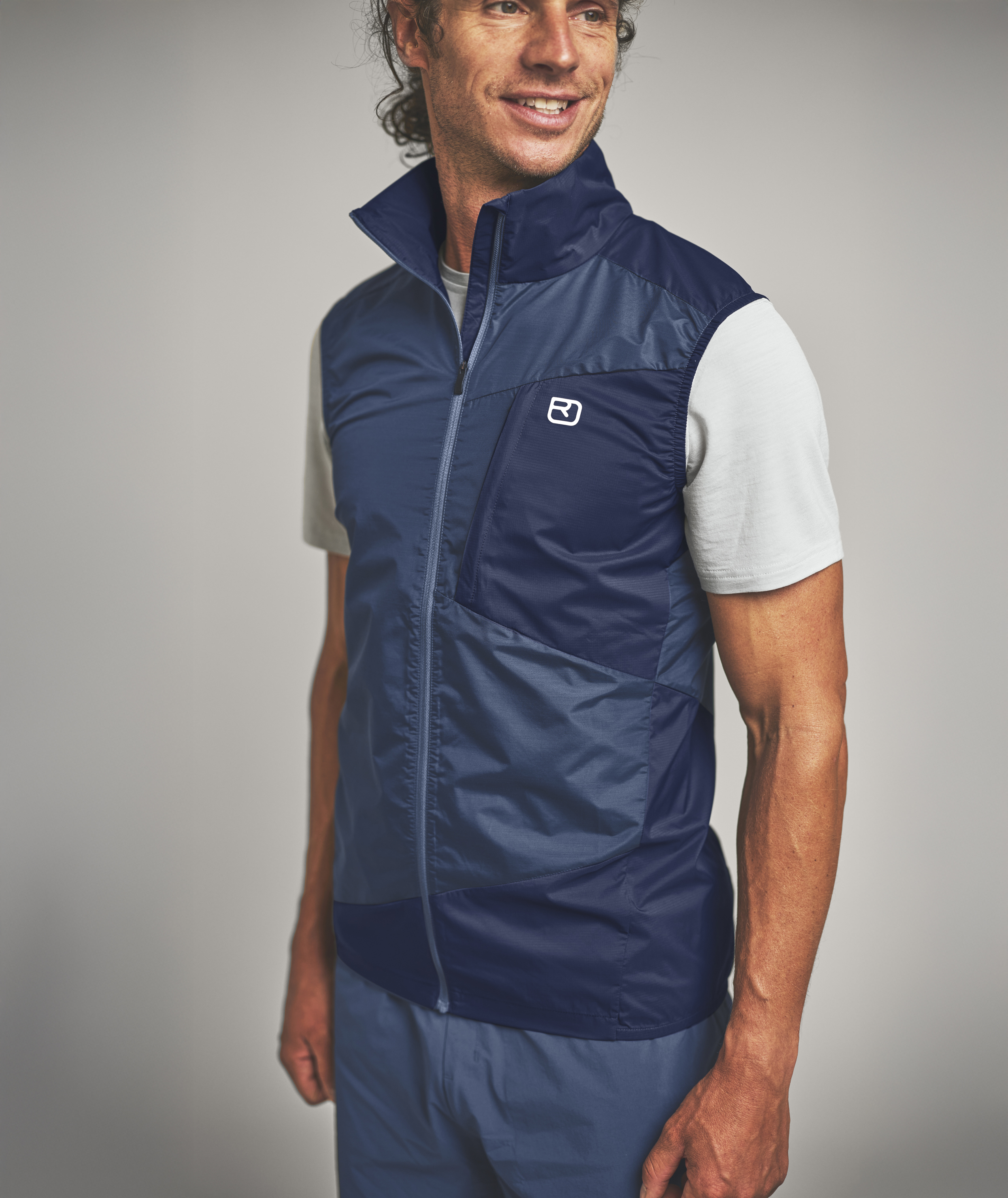 62762-TRACE_WINDBREAKER_VST_M-D-02.jpg 62762-TRACE_WINDBREAKER_VST_M-D-02.jpg