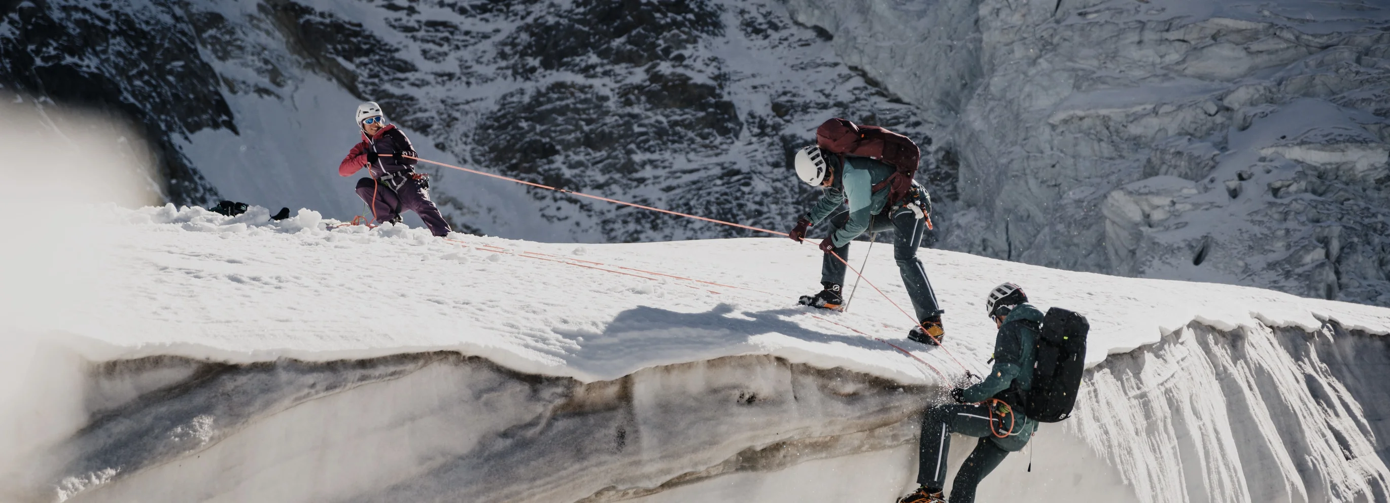 _DB_8359_SAFETY ICE_S24_PIZ PAL_MaxDraeger_MedRes~-~media--4c743a3b--query@2x