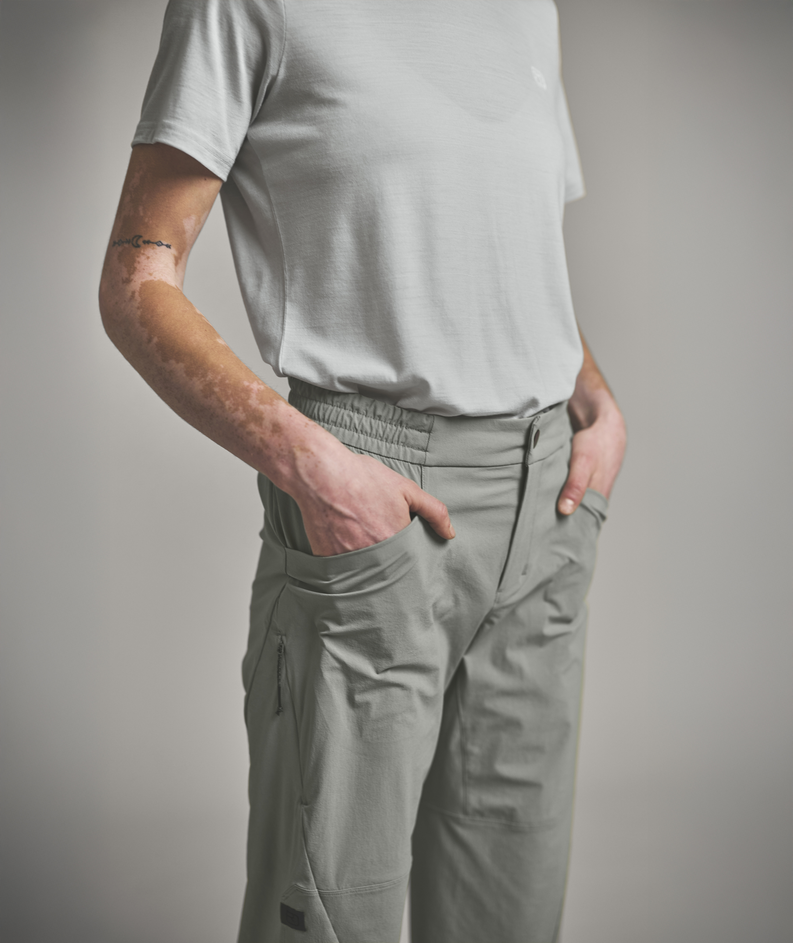 70646-TRAD_LIGHT_PANTS_W-D-05.jpg 70646-TRAD_LIGHT_PANTS_W-D-05.jpg