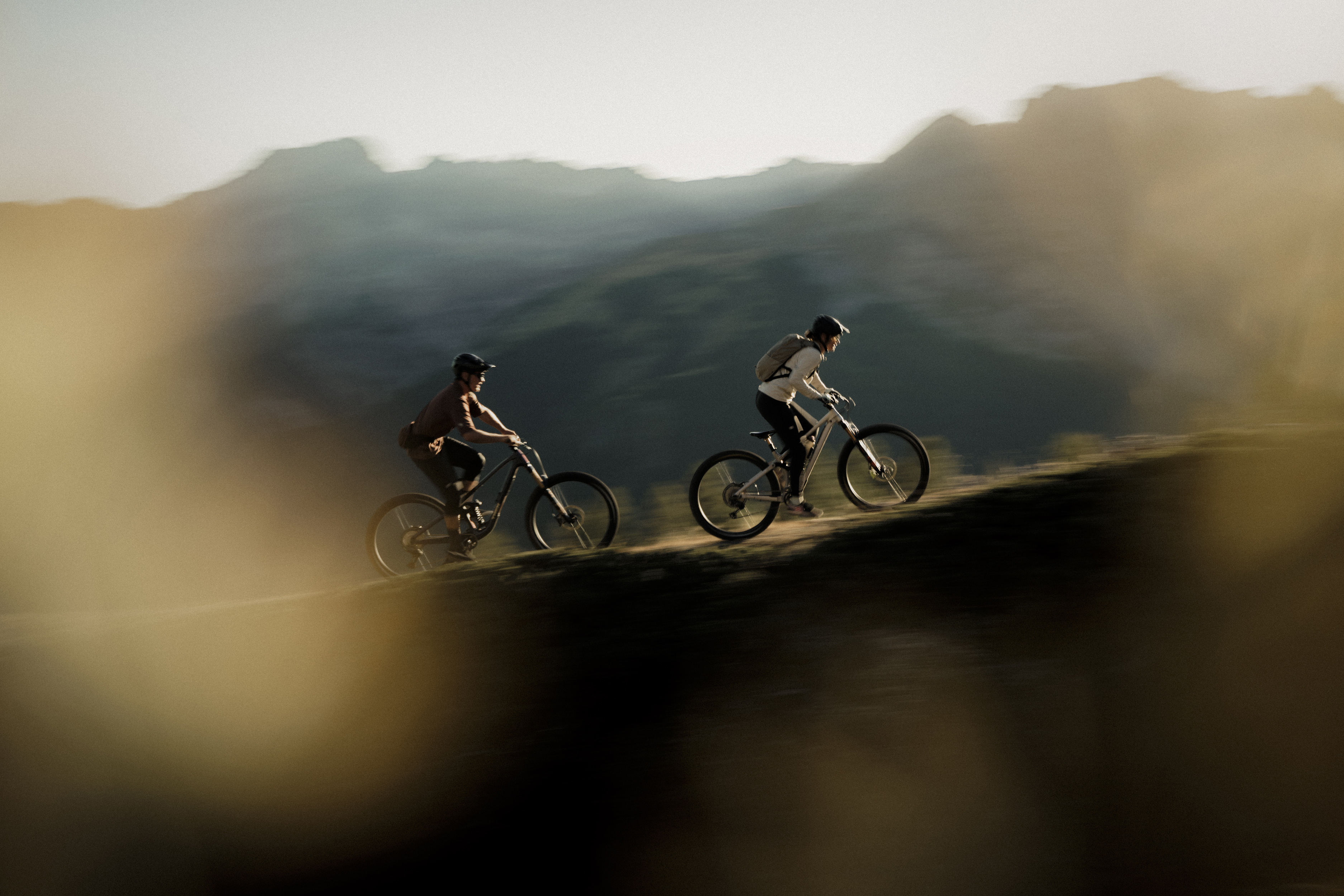 <p style="text-align: center;"><font color="#ffffff">TRAIL</font></p>