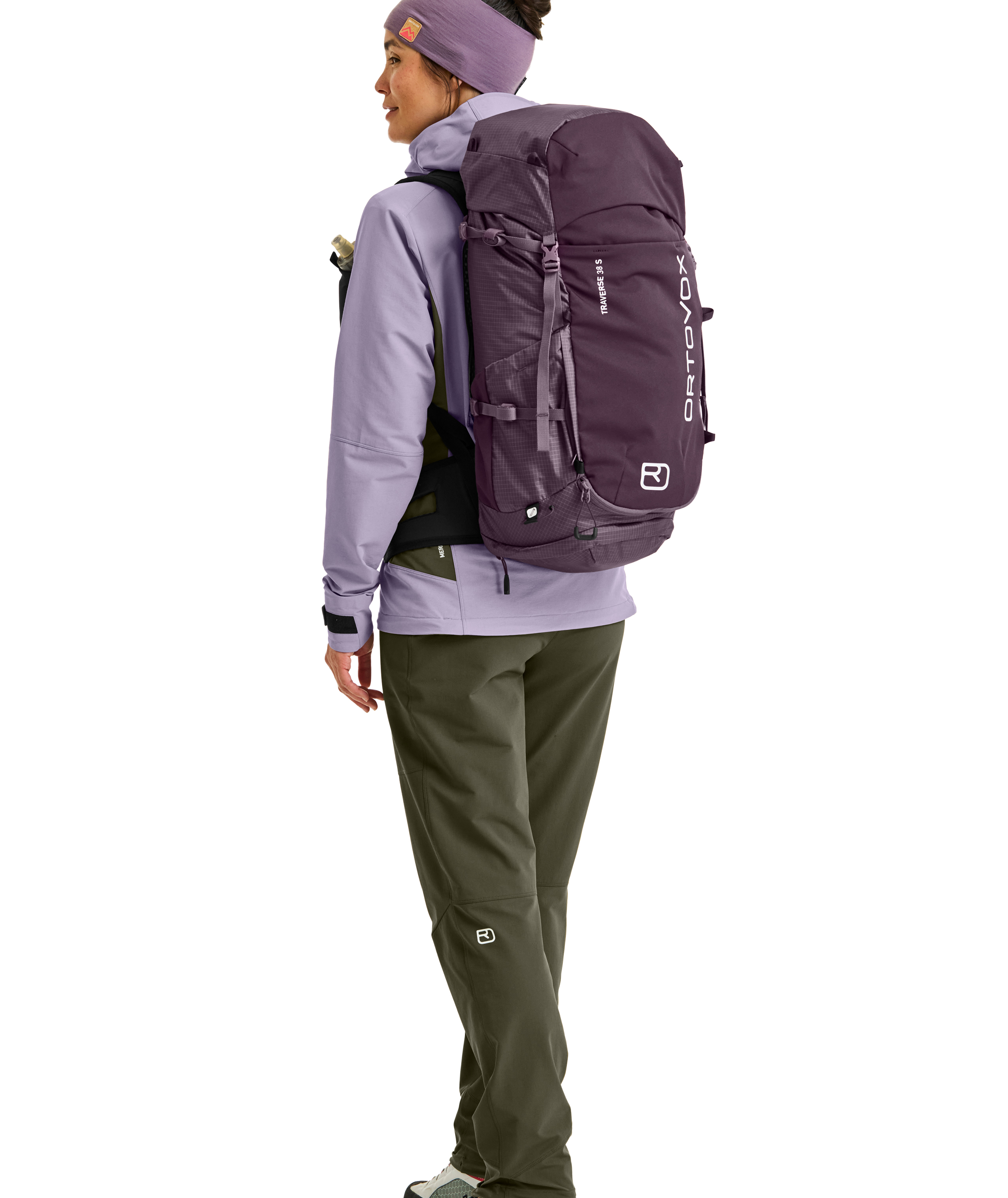 48564-TRAVERSE_38_S-M-04.jpg 48564-TRAVERSE_38_S-M-04.jpg