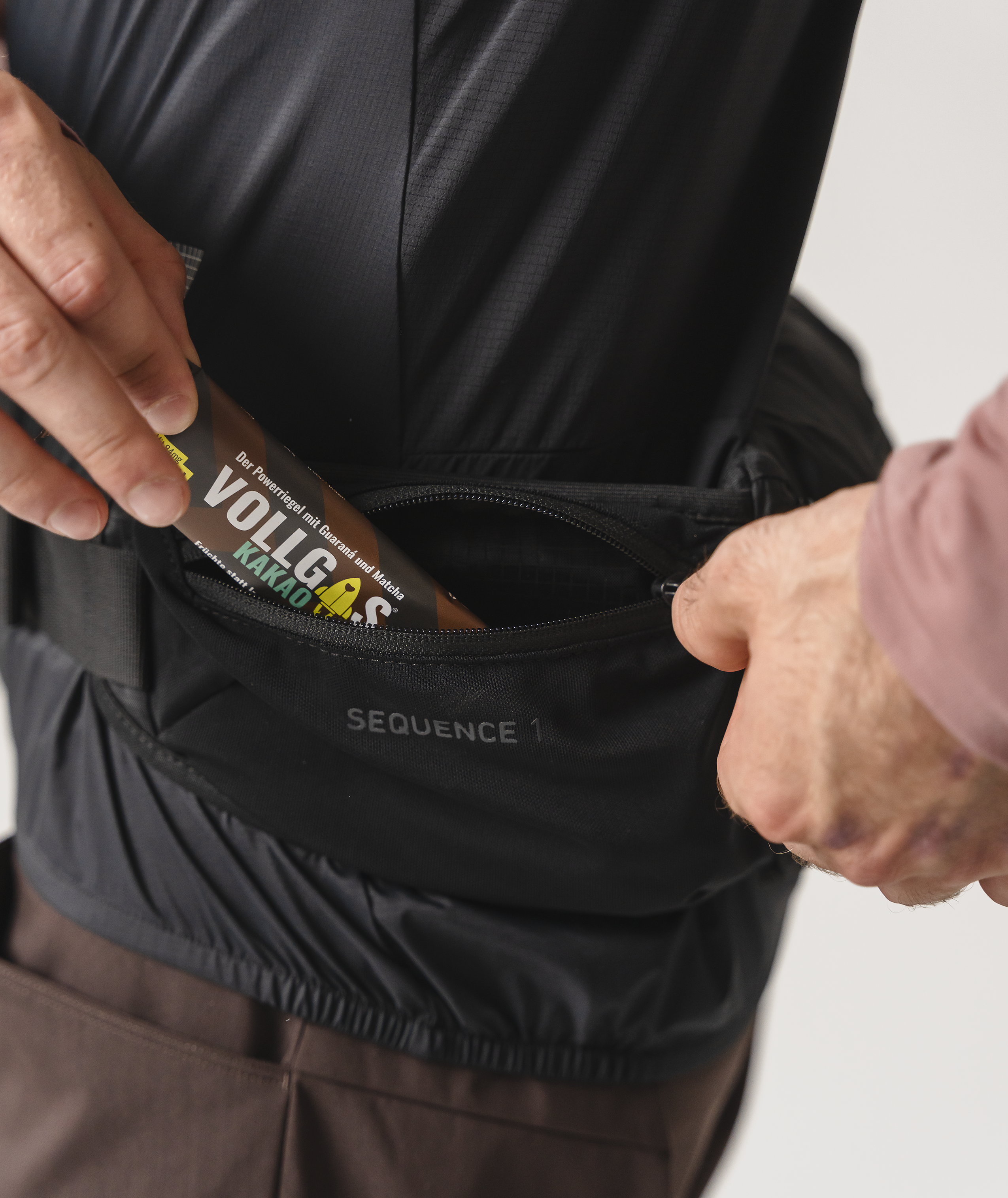 47501-SEQUENCE_HIP_POUCH-D-04.png 47501-SEQUENCE_HIP_POUCH-D-04.png