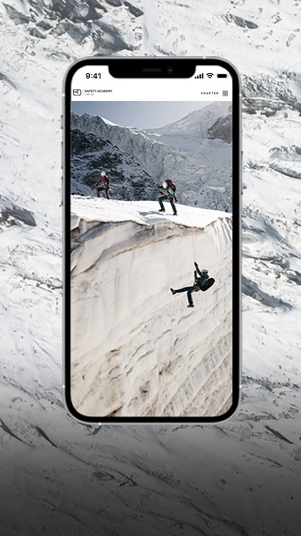 240422_LP_S24_Hochtour_Athleten_338x600_Lab_Ice_desktop_KrS Person, Phone, Mobile Phone, Outdoors, Nature