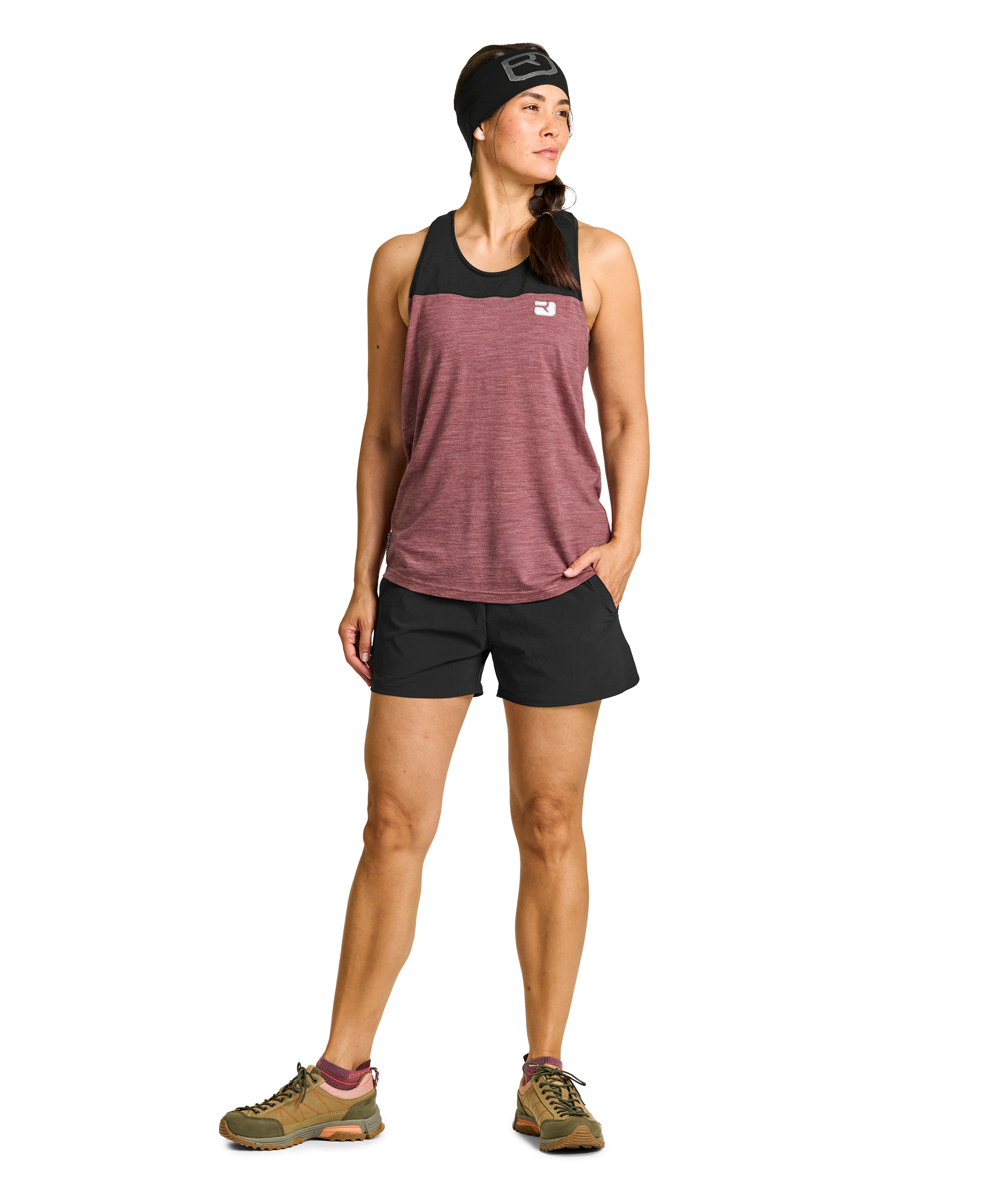 Bekleidung, Kurze Hosen, Person, Schuh, Tanktop