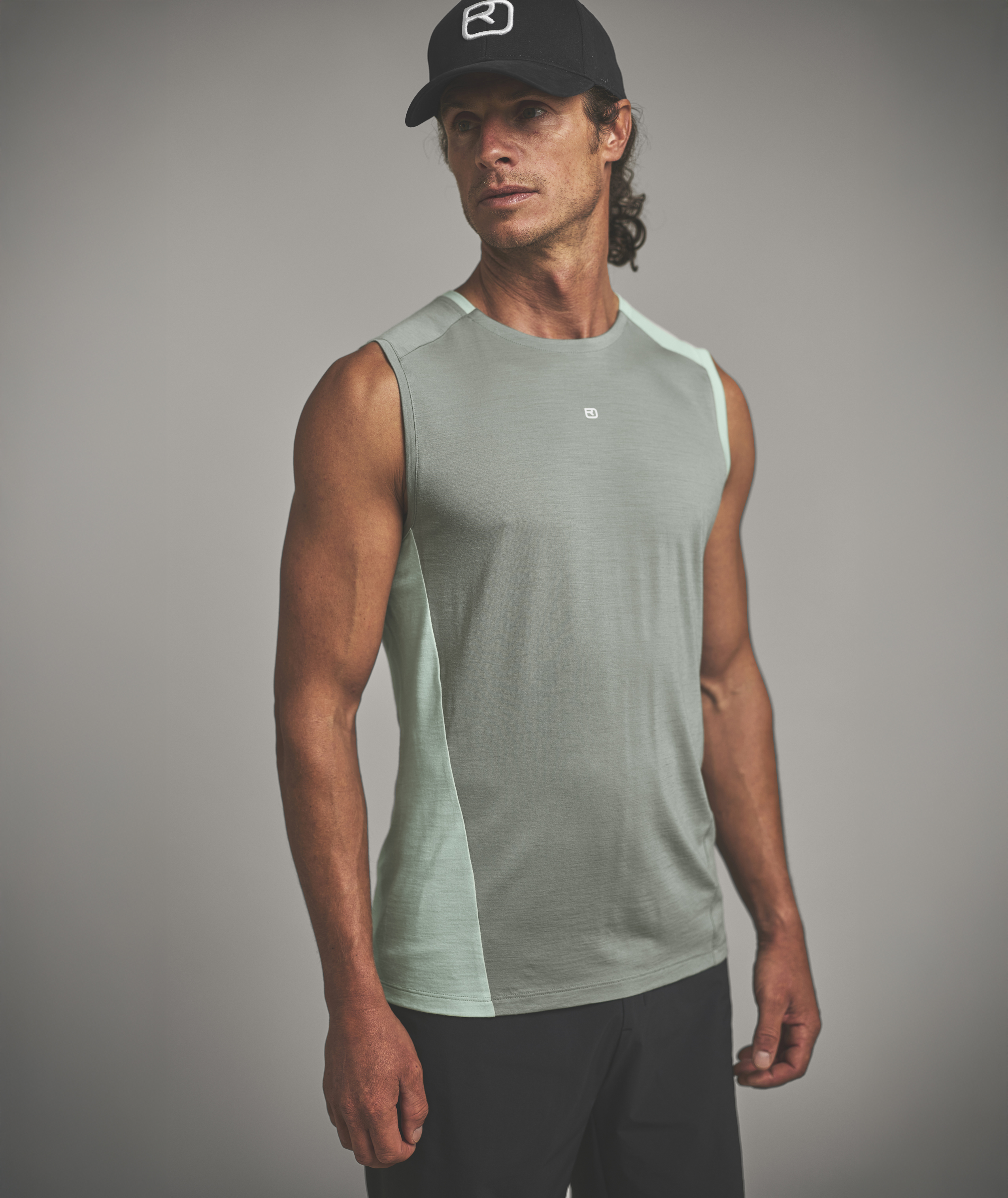 88128-120_COOL_TEC_FAST_UPWARD_TOP_M-D-02.jpg 88128-120_COOL_TEC_FAST_UPWARD_TOP_M-D-02.jpg