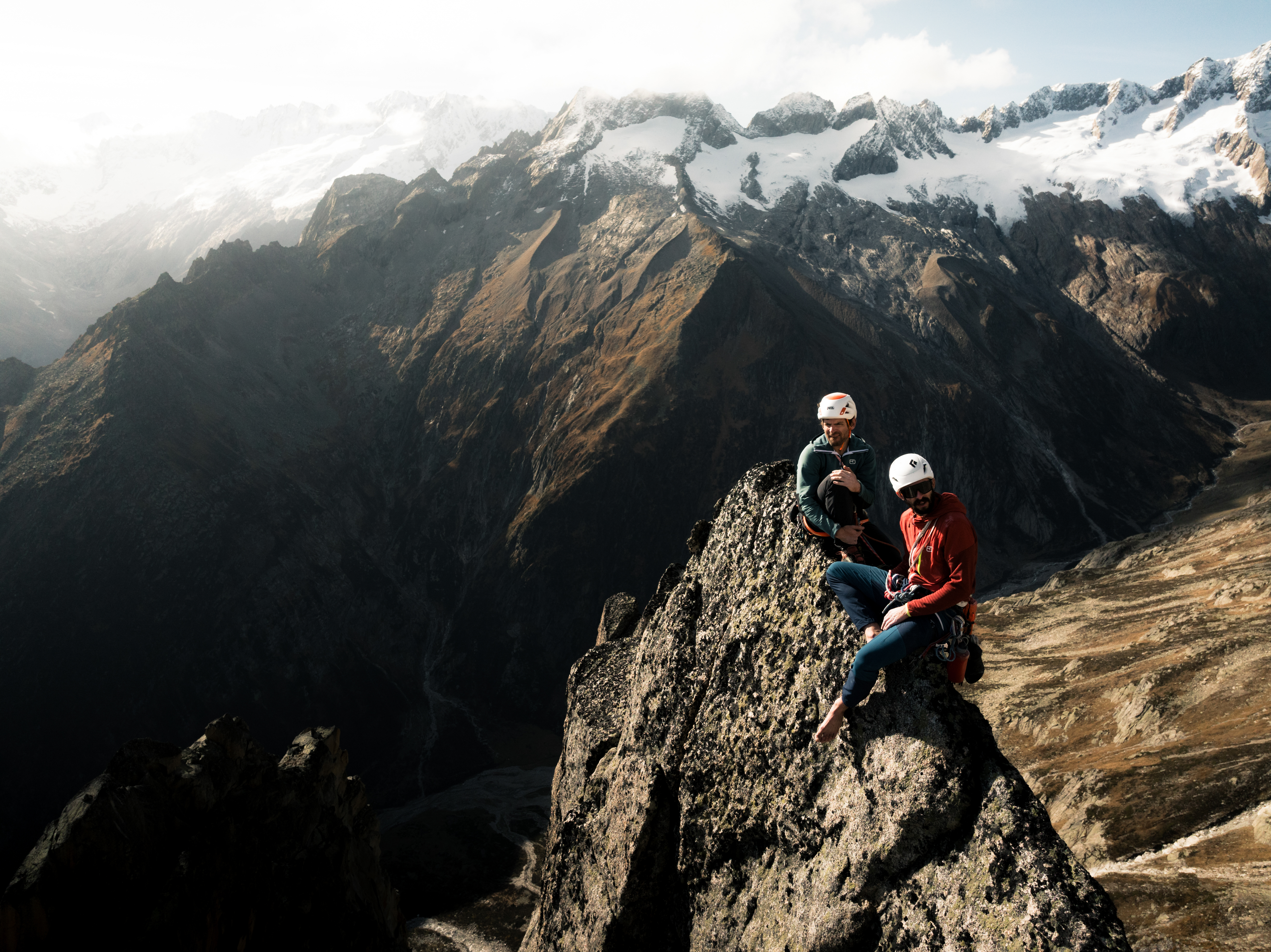 DJI_0005_Athlete-Climbing_Nacho und Mo Salbit_SS25_MaxDraeger_HiRes DJI_0005_Athlete-Climbing_Nacho und Mo Salbit_SS25_MaxDraeger_HiRes