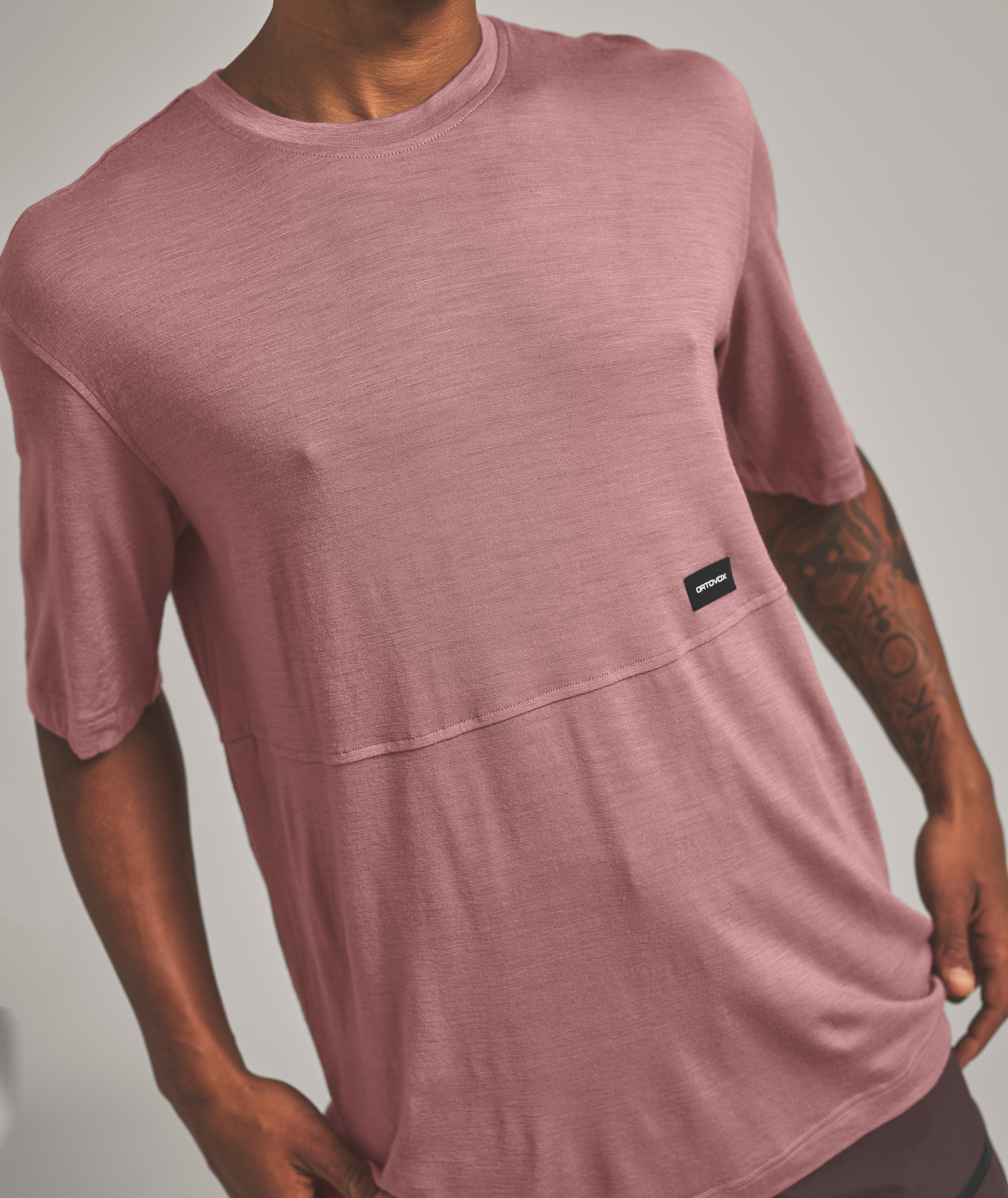 83080-185_MERINO_PATCH_TS_M-D-02.jpg 83080-185_MERINO_PATCH_TS_M-D-02.jpg