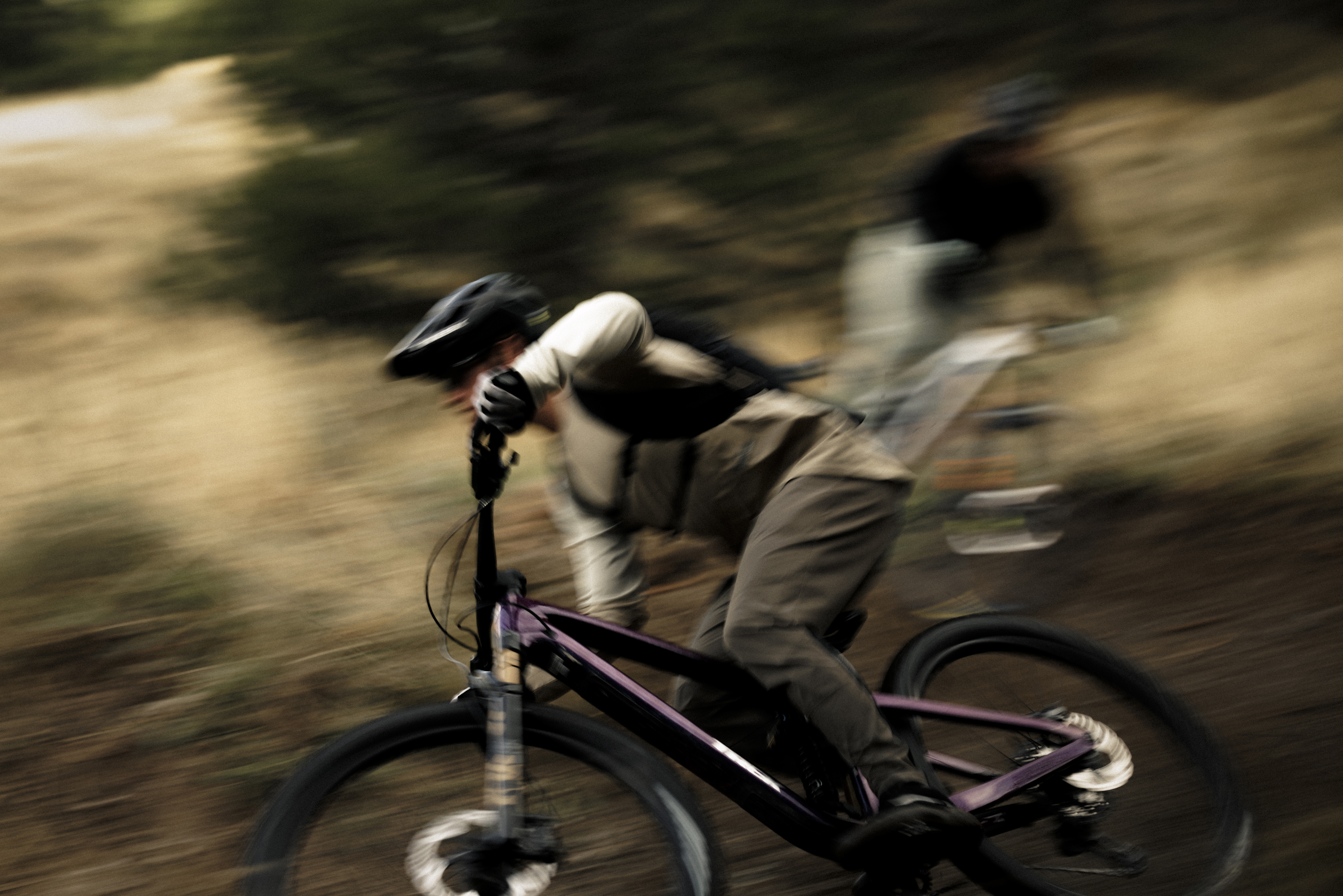 <p style="text-align: center;"><font color="#ffffff">FREE</font></p>