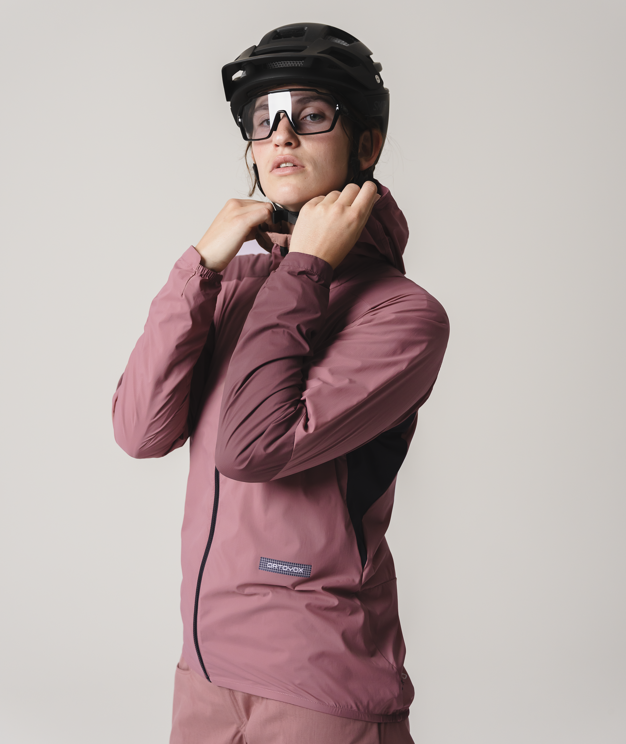 60306-SEQUENCE_WIND_JACKET_W-D-02.png 60306-SEQUENCE_WIND_JACKET_W-D-02.png