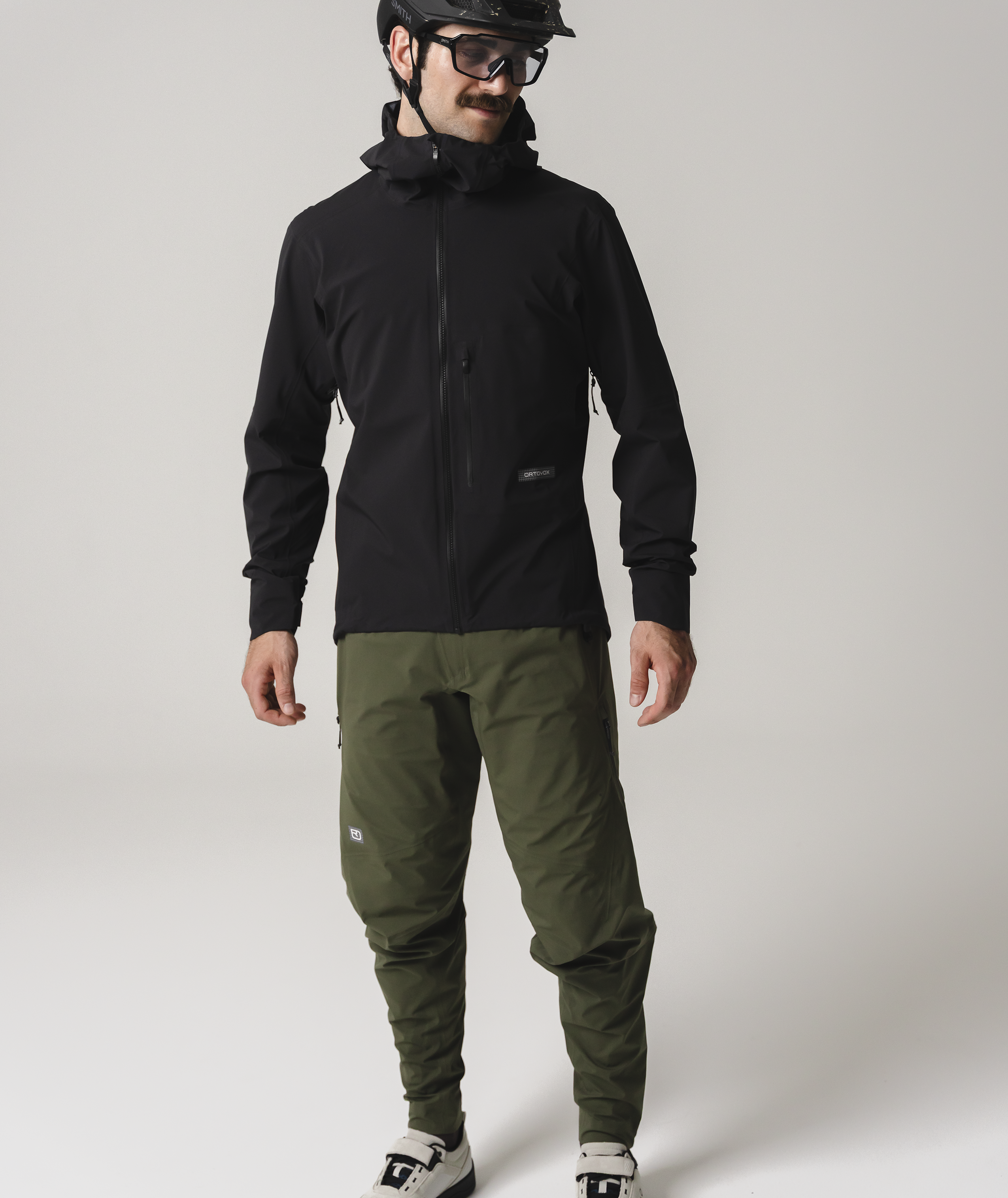 70635-SEQUENCE_GORE_TEX_PANTS_M-D-01.png