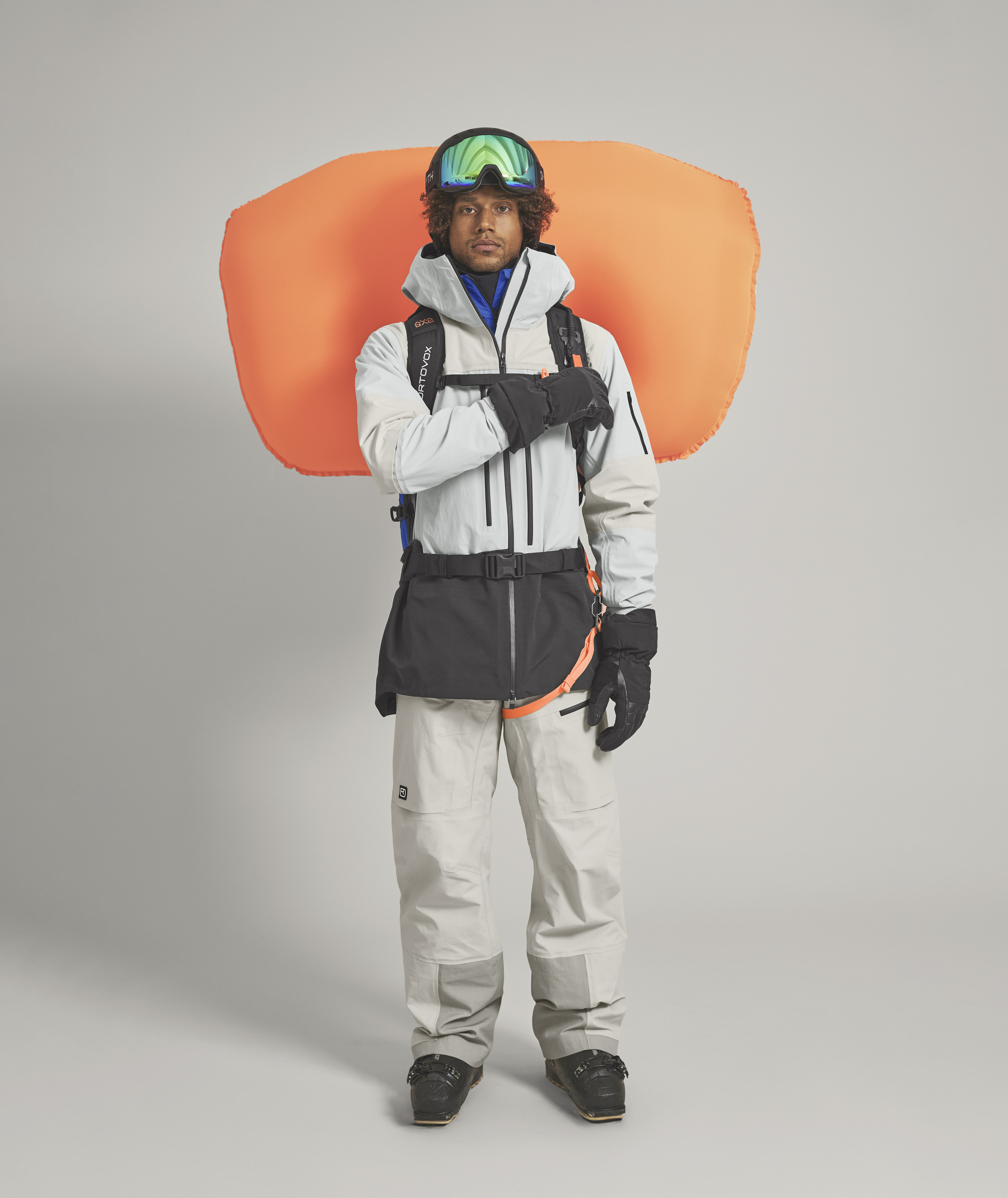 Vest, Lifejacket, Hardhat, Glove, Coat, Vest, Lifejacket, Hardhat, Glove, Coat