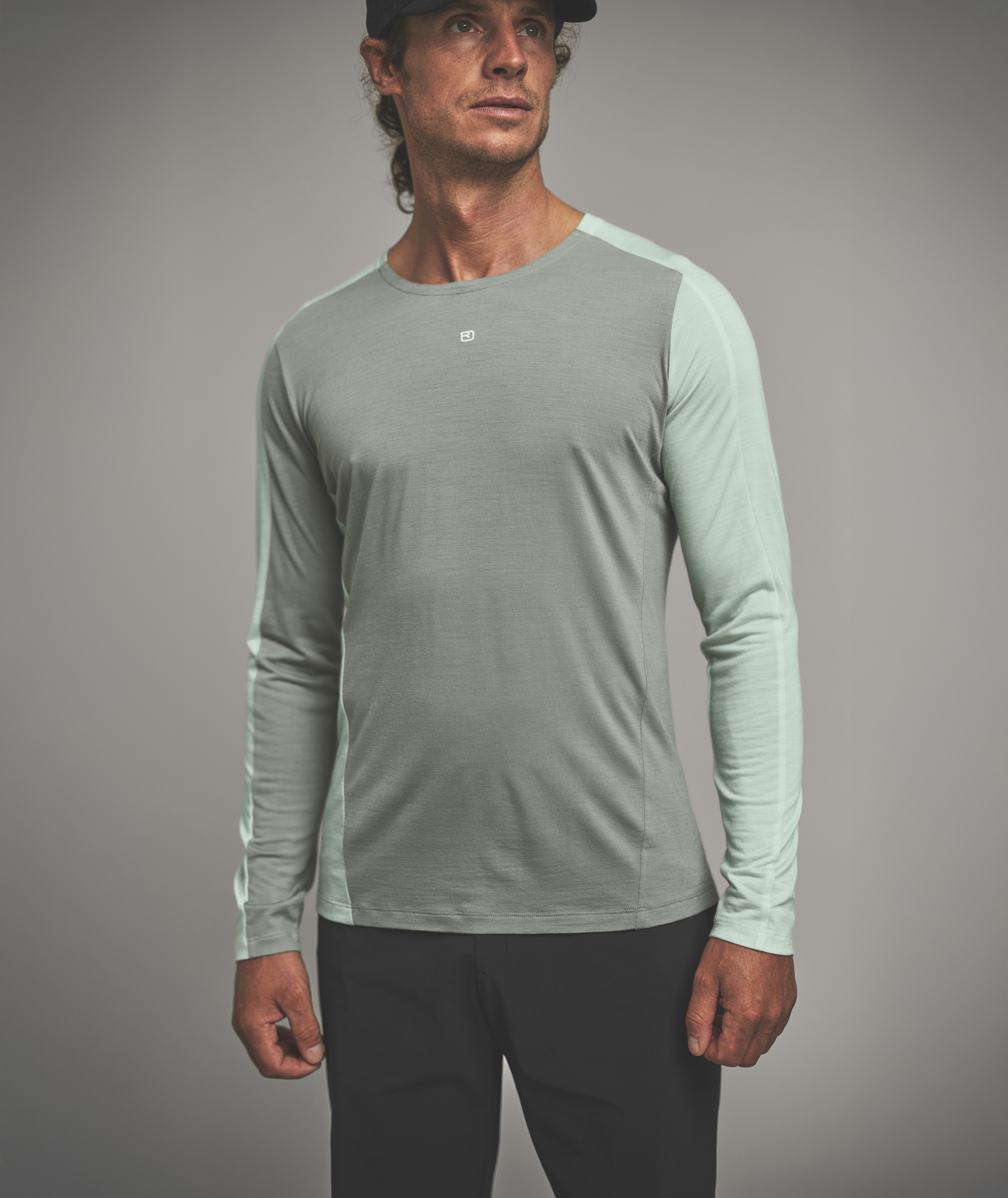 88167-120_COOL_TEC_FAST_UPWARD_LS_M-D-02.jpg 88167-120_COOL_TEC_FAST_UPWARD_LS_M-D-02.jpg