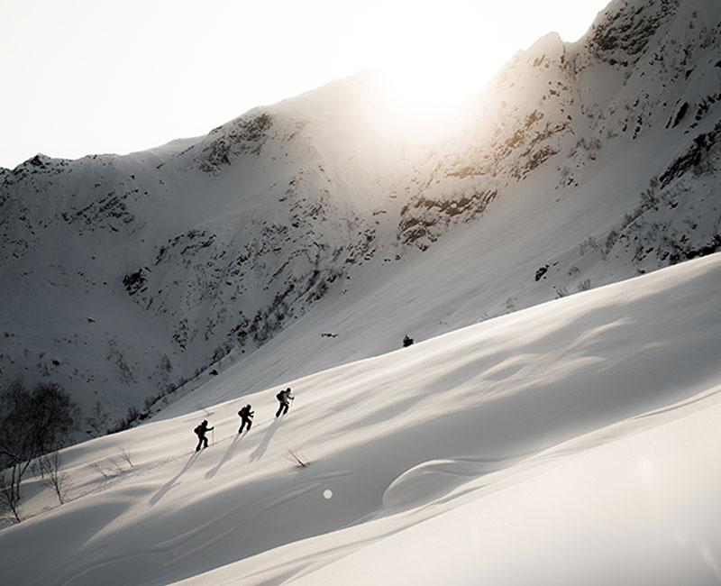 DSF9191_FREERIDE_WS2526_Georgien-Mestia_MaxDraeger_MedRes Slope, Nature, Outdoors, Peak, Person