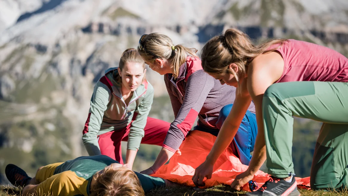 C16I4738_FirstAid_S19_Dolomiten_HansiHeckmair_MidRes