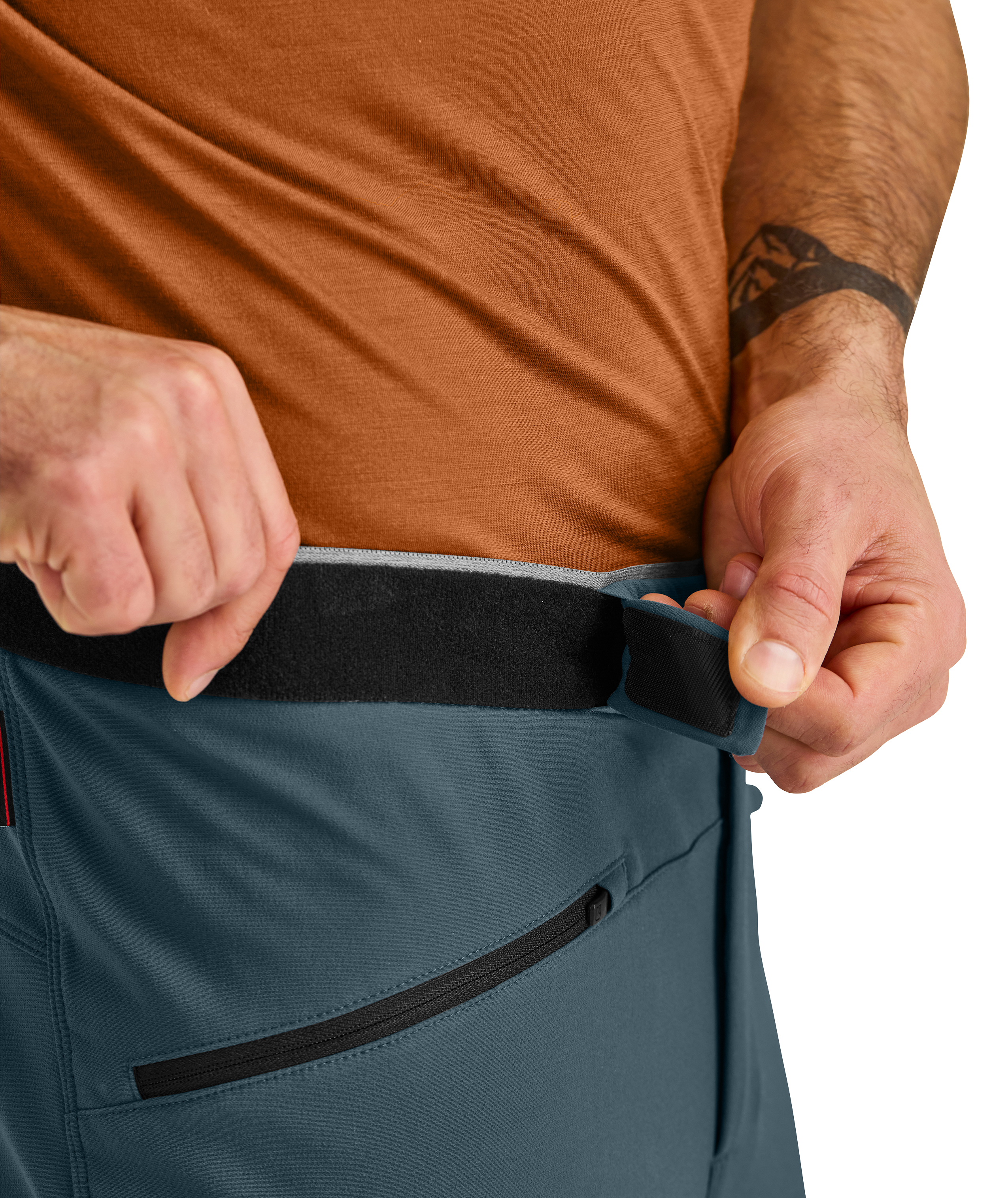 60115-COL_BECCHEI_PANTS_M-D-02.jpg 60115-COL_BECCHEI_PANTS_M-D-02.jpg