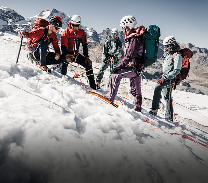 240422_LP_S24_Hochtour_Athleten_682x600_Hochtour_desktop_KrS Outdoors, Adult, Male, Man, Person