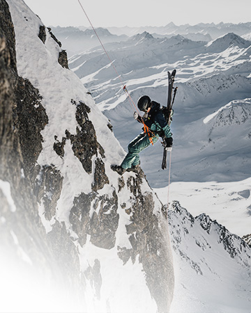 <p style="text-align: center;"><font color="#000000">RAVINE</font></p>