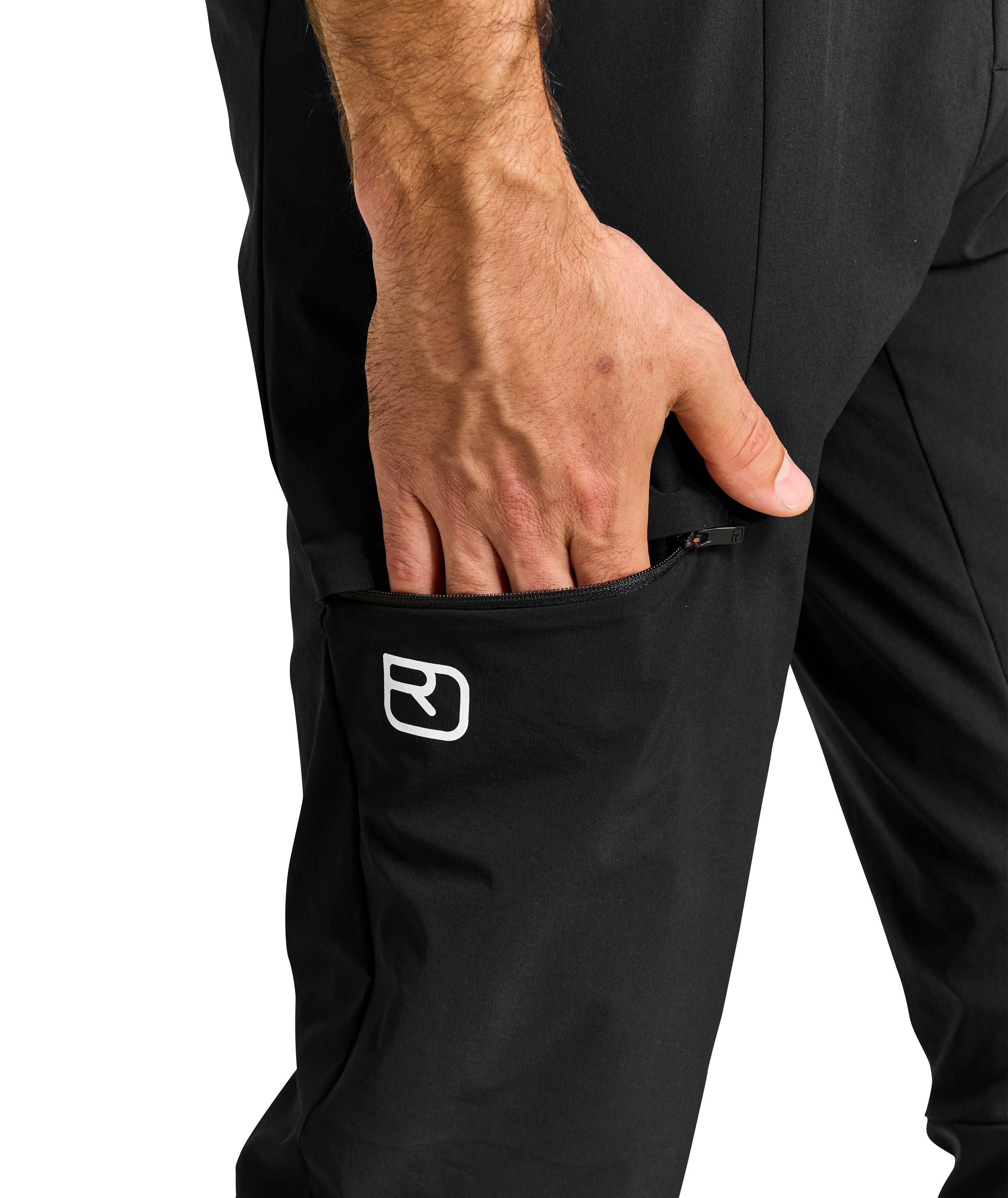 62744-90201-PIZ_SELVA_PANTS_M_black_raven-D-02.jpg 62744-90201-PIZ_SELVA_PANTS_M_black_raven-D-02.jpg