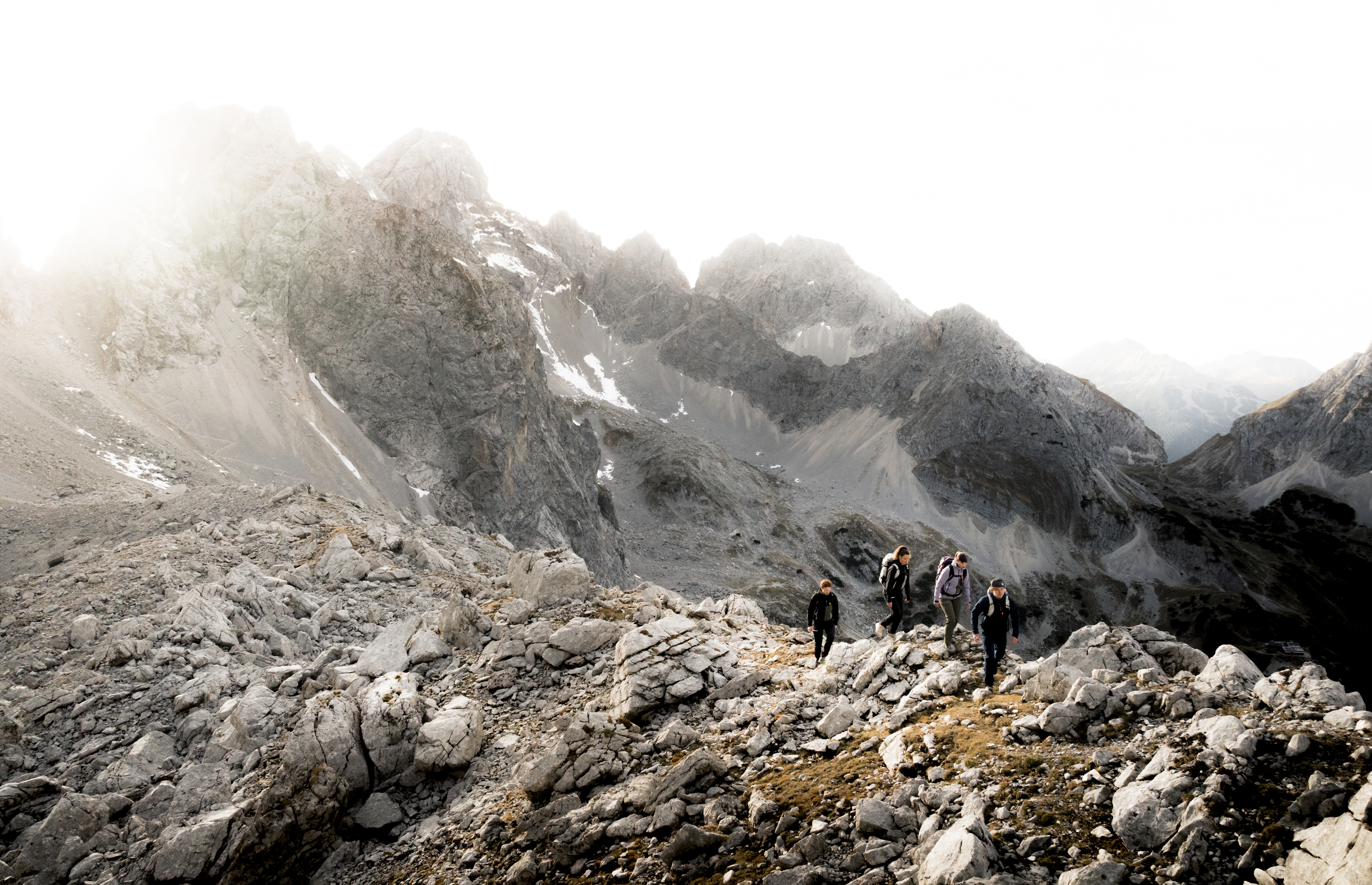 DJI_0238_ONE SEASON-Seceda_SS25_Seebensee-Tajakopf_MaxDraeger_MidRes DJI_0238_ONE SEASON-Seceda_SS25_Seebensee-Tajakopf_MaxDraeger_MidRes