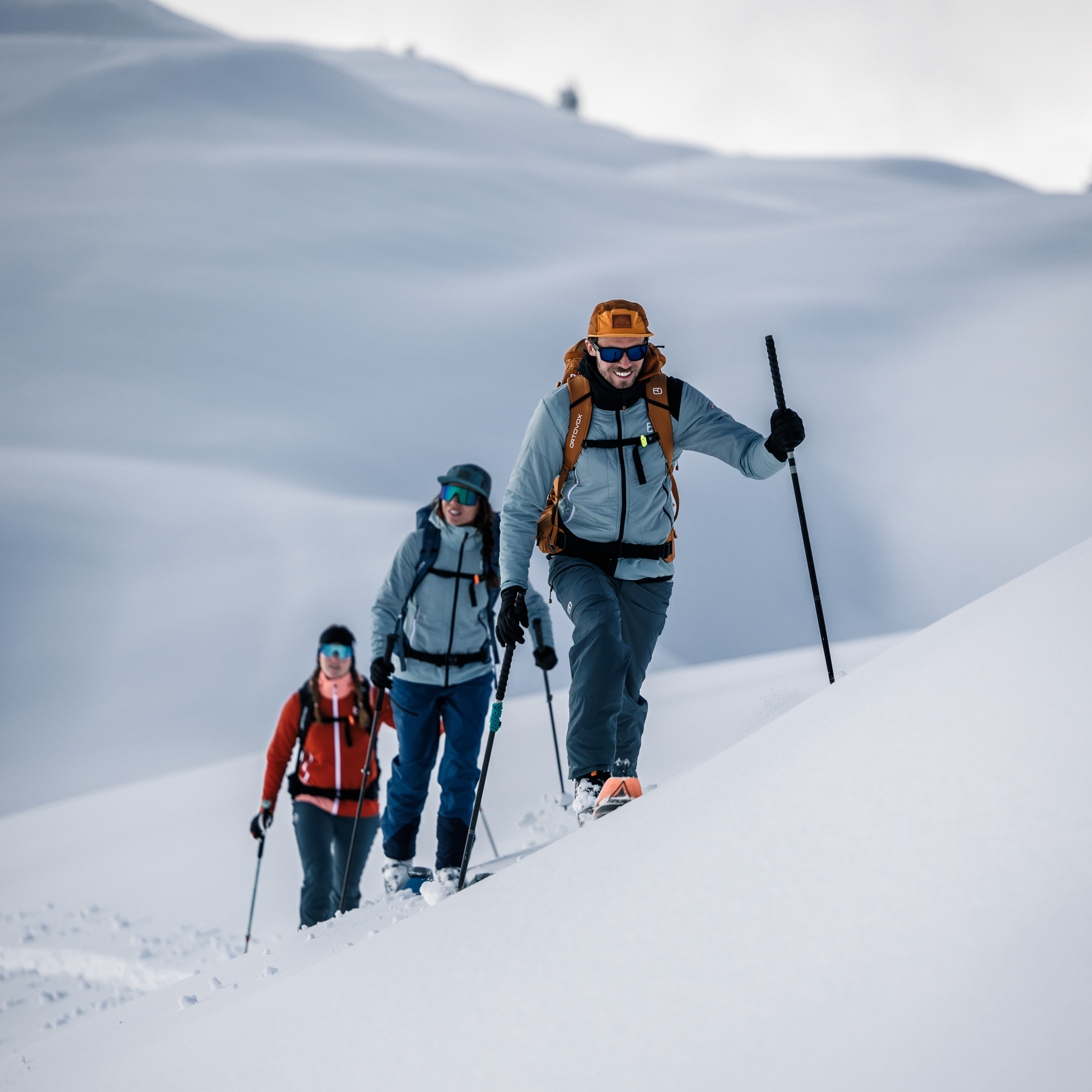 60113-SW_COL_BECCHEI_HYBRID_JKT_M-M-04.png 60113-SW_COL_BECCHEI_HYBRID_JKT_M-M-04.png