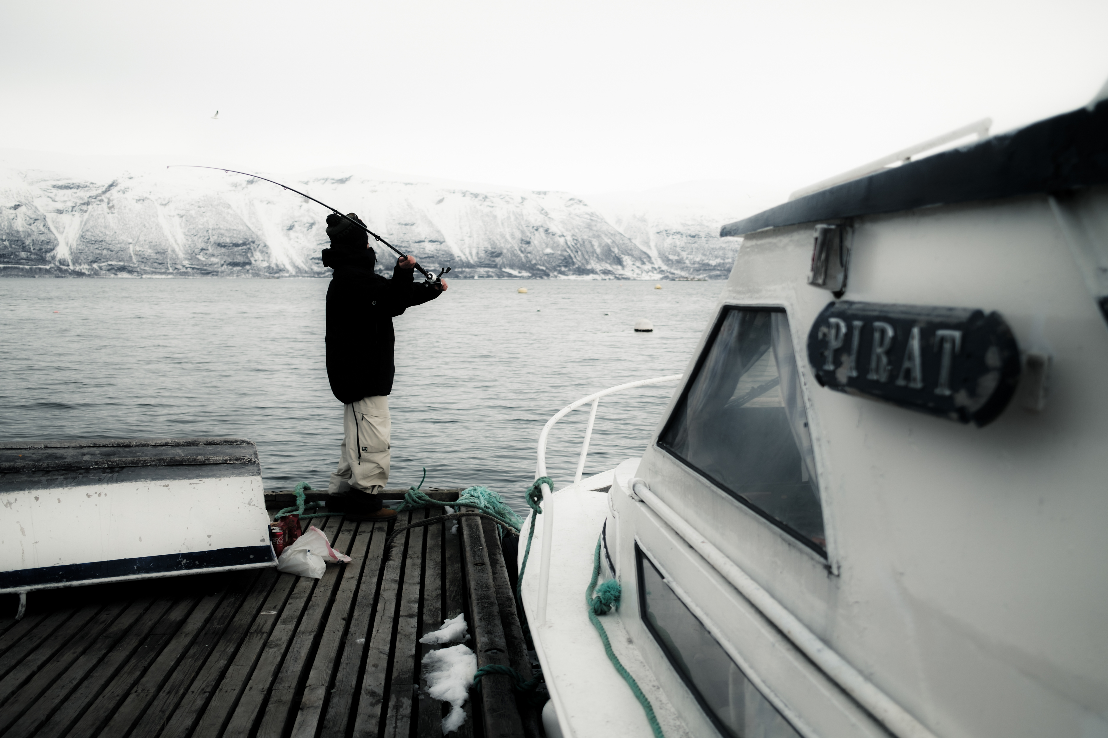 DSF7115_FREERIDE_WS2526_Norwegen_MaxDraeger_MedRes Fishing, Outdoors, Water, Waterfront, Boat