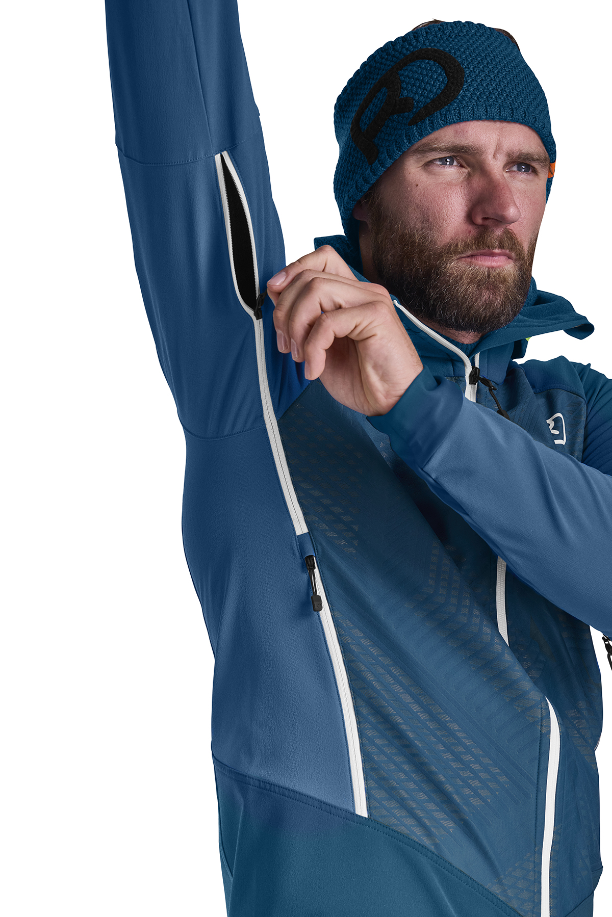 60114-52001-COL_BECCHEI_JACKET_M_mountain_blue-D-01.jpg 60114-52001-COL_BECCHEI_JACKET_M_mountain_blue-D-01.jpg