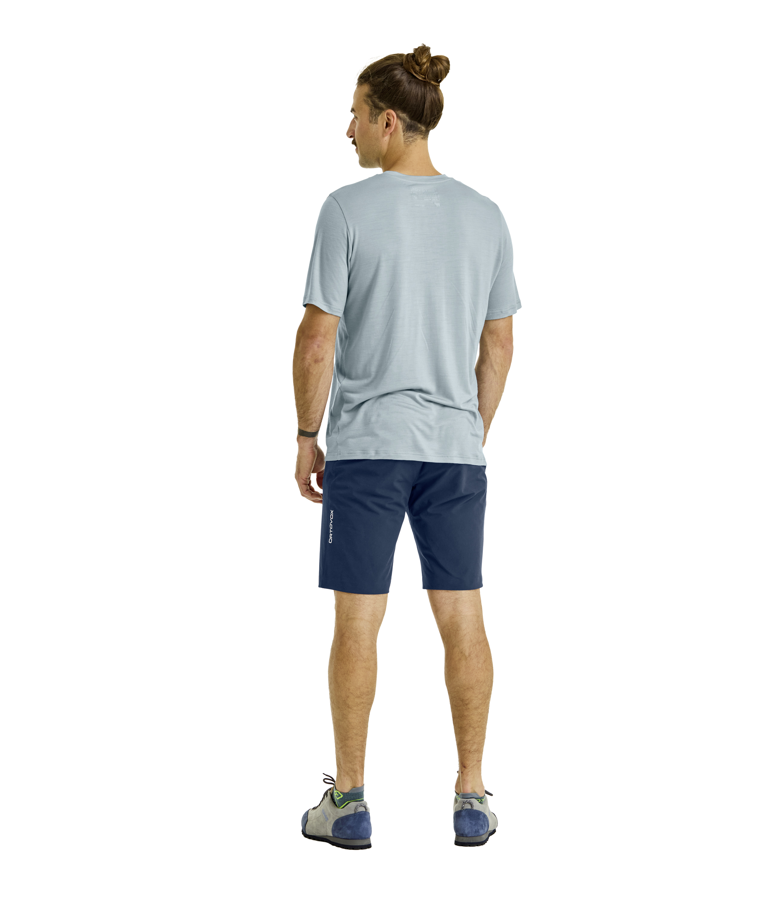 88204-140_COOL_MTN_GRADIENT_TS_M-M-02.jpg 88204-140_COOL_MTN_GRADIENT_TS_M-M-02.jpg