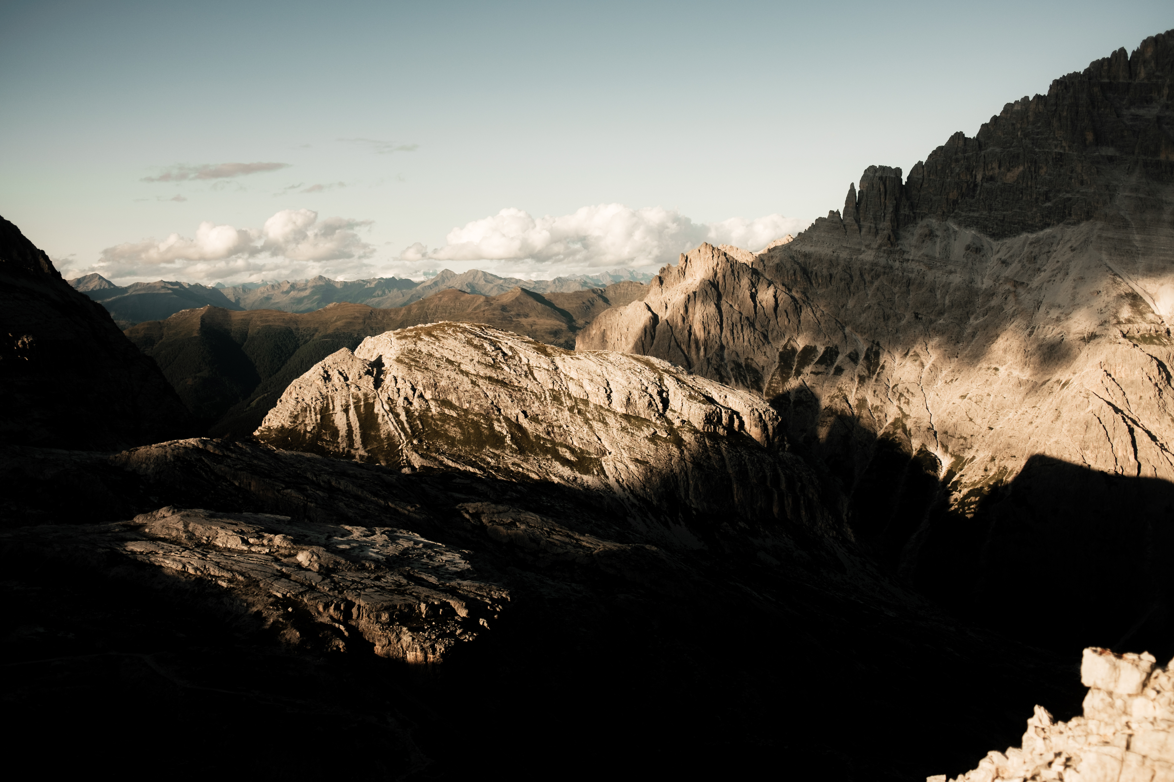 DSF5140_ALPIN_SS25_Brenta_MaxDraeger_MedRes_(1) Nature, Outdoors, Mountain, Plateau, Mountain Range