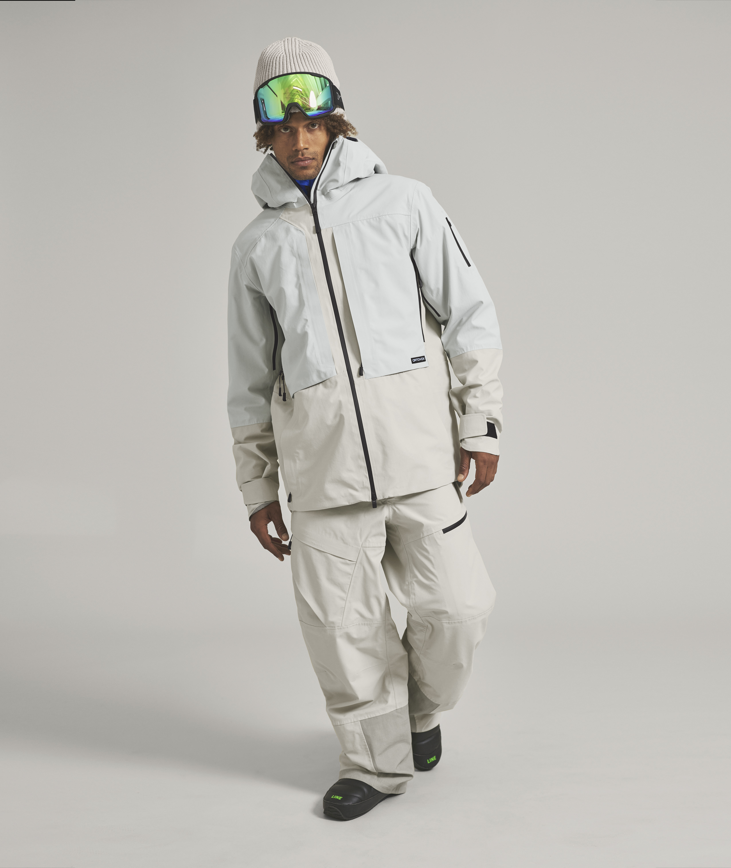 Coat, Jacket, Adult, Man, Person, Coat, Jacket, Adult, Man, Person