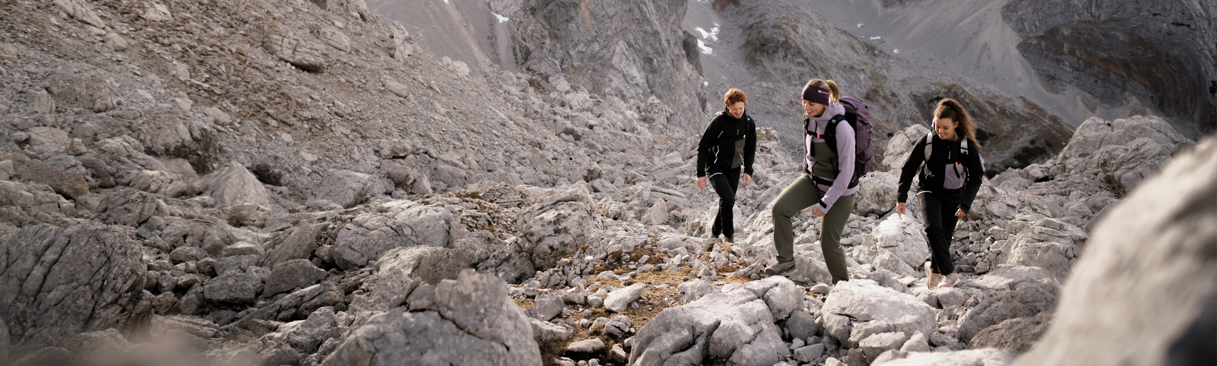 B2B_Kataloge_S25_5000x1506 Hiking, Outdoors, Person, Walking, Shoe