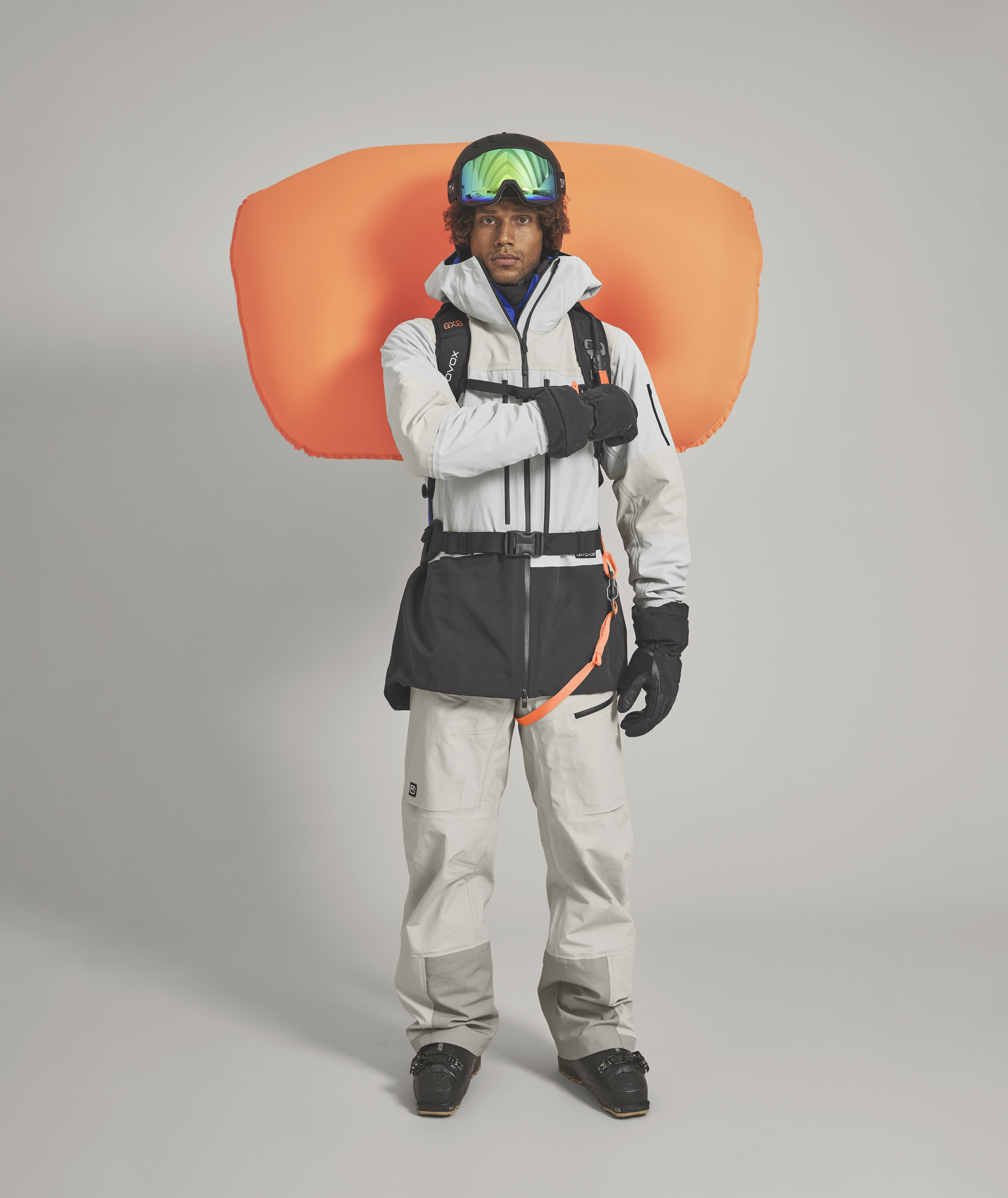 Vest, Glove, Hardhat, Coat, Lifejacket, Vest, Glove, Hardhat, Coat, Lifejacket