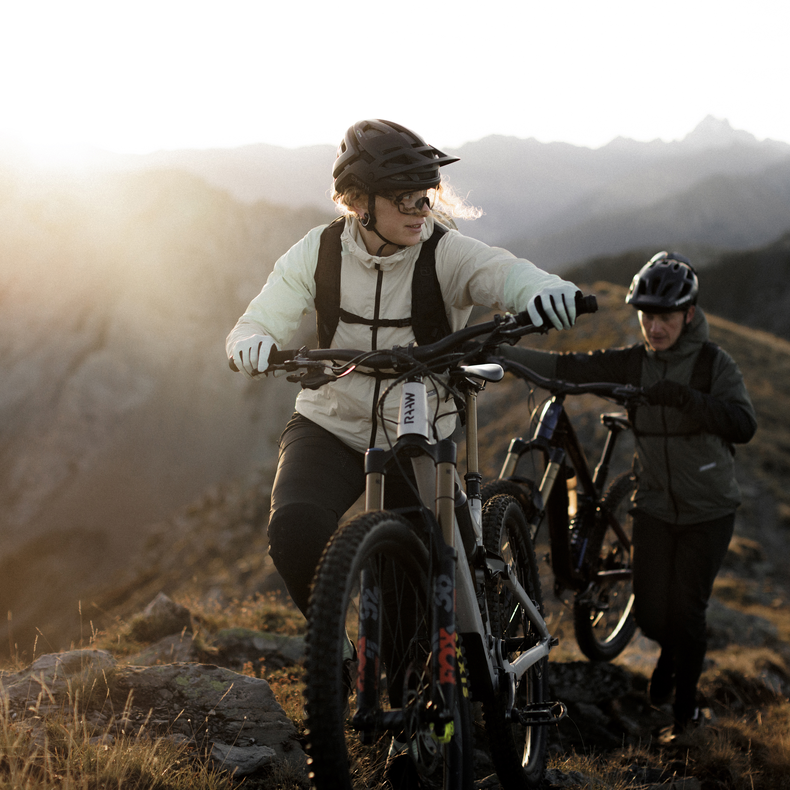 60306-SEQUENCE_WIND_JACKET_W-D-12.png 60306-SEQUENCE_WIND_JACKET_W-D-12.png