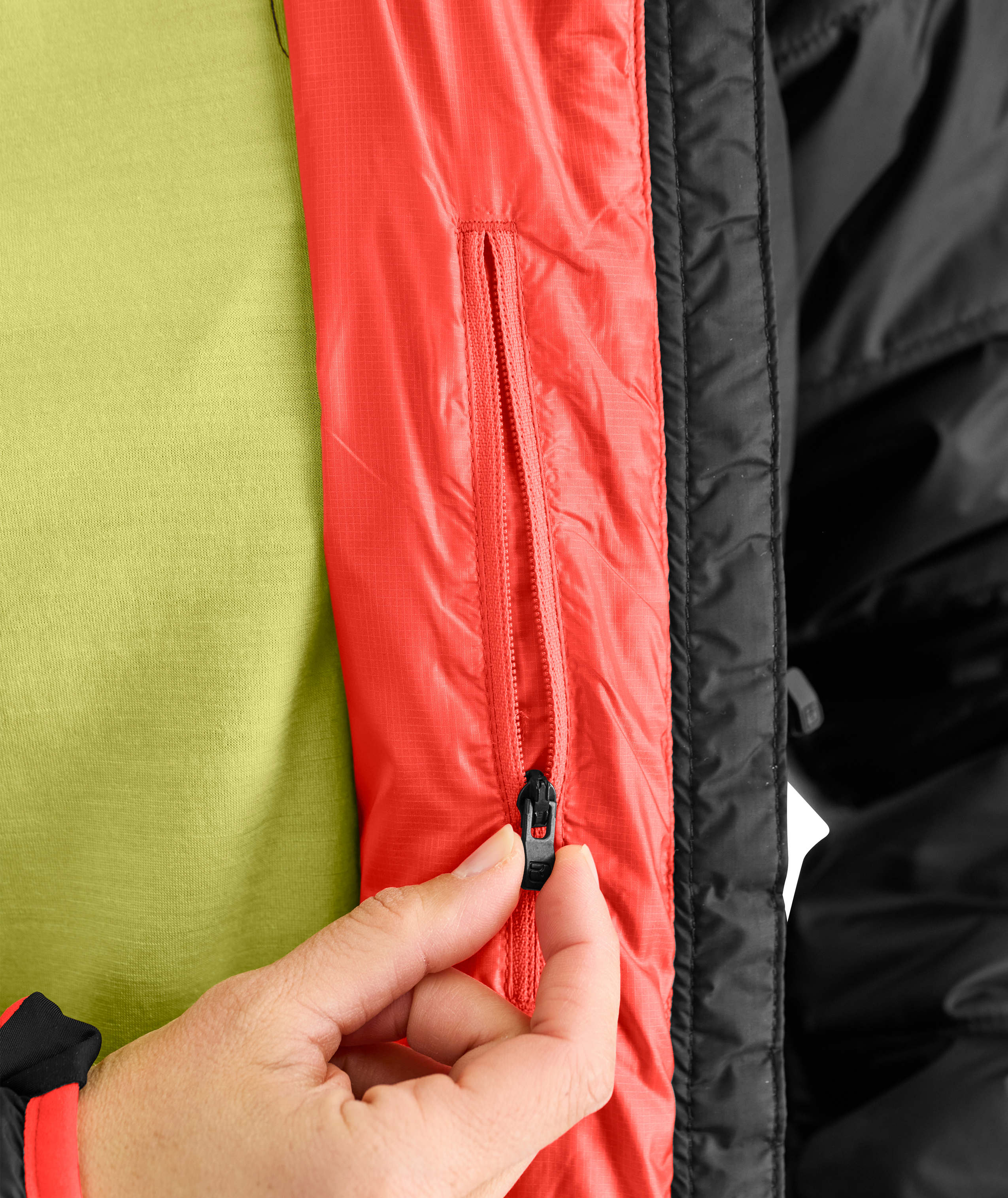 61008-90202-SWISSWOOL_ZINAL_JACKET-D-01.jpg 61008-90202-SWISSWOOL_ZINAL_JACKET-D-01.jpg