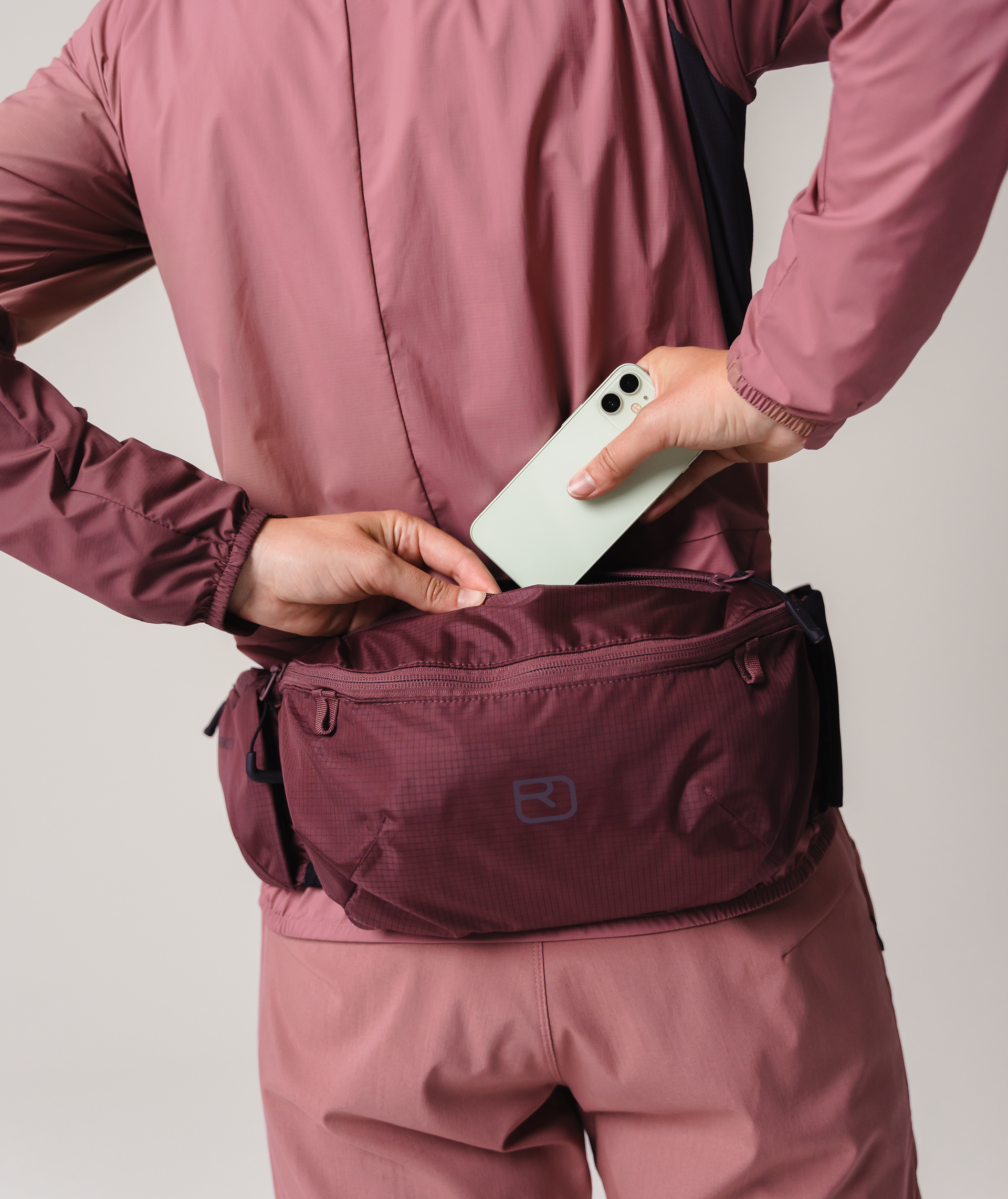 47500-SEQUENCE_HIP_PACK_3-D-05.png 47500-SEQUENCE_HIP_PACK_3-D-05.png