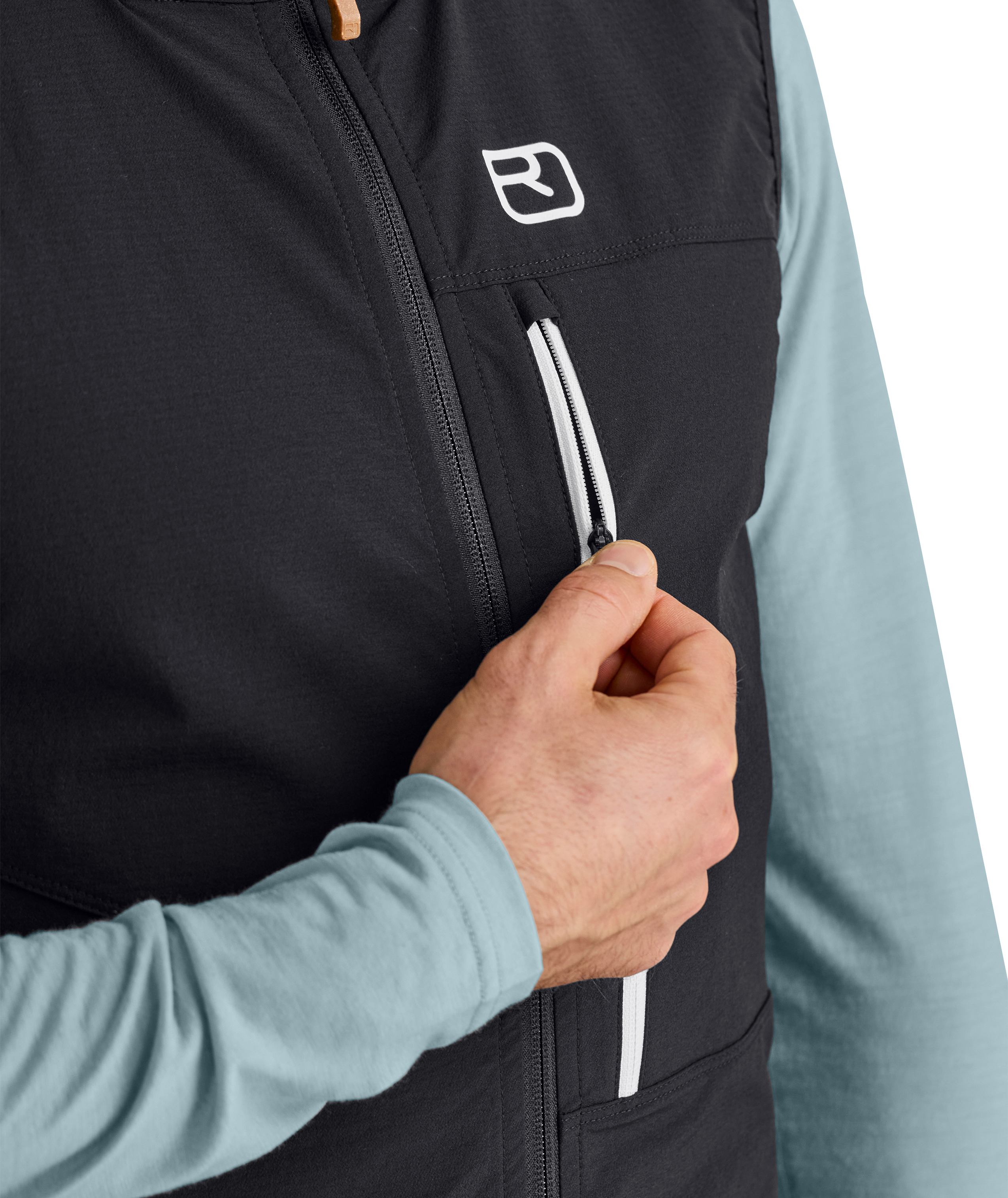 60385-PUNTA_BERRINO_VEST_M-D-01.jpg 60385-PUNTA_BERRINO_VEST_M-D-01.jpg