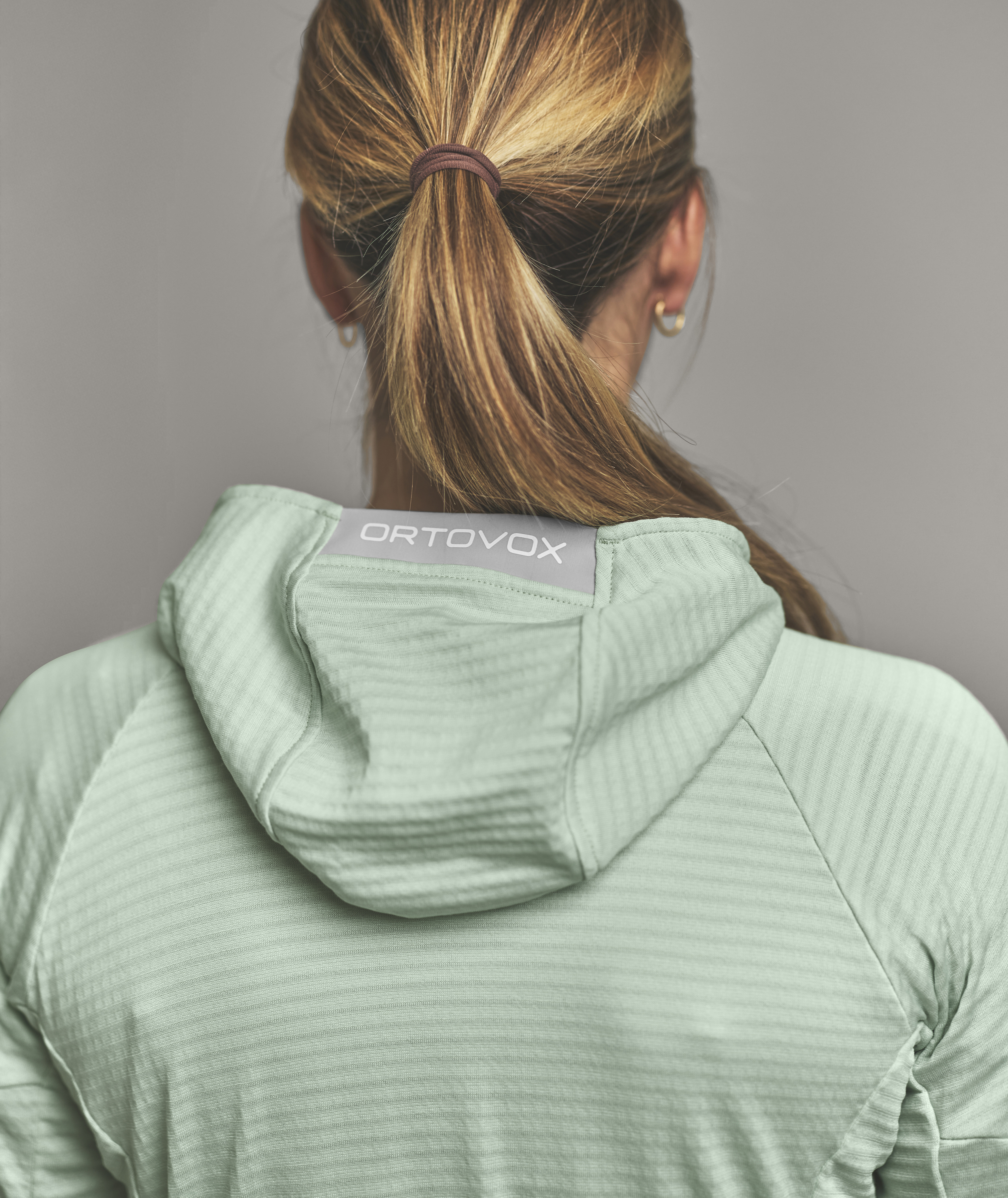 87106-FLEECE_LIGHT_GRID_HOODY_W-D-05.jpg 87106-FLEECE_LIGHT_GRID_HOODY_W-D-05.jpg