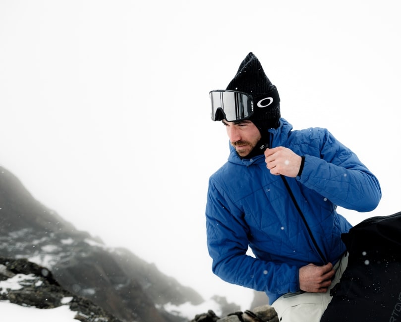 N5A6844_FREERIDE-RAVINE_Pitztal_WS2526_Max Draeger_MedRes-min Photography, Coat, Jacket, Person, Portrait