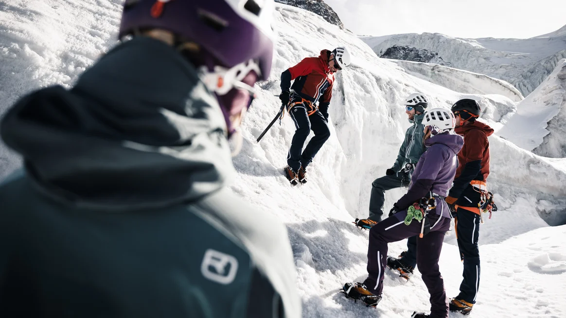 _DA_3007_SAFETY ICE_S24_PIZ PAL_MaxDraeger_MedRes (1) _DA_3007_SAFETY ICE_S24_PIZ PAL_MaxDraeger_MedRes (1)