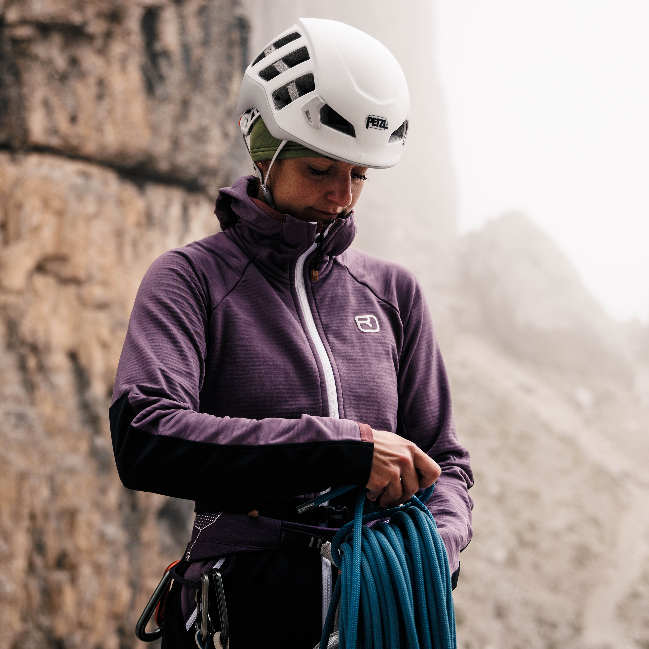 87302-FLEECE_RIB_HOODY_W-D-10.png 87302-FLEECE_RIB_HOODY_W-D-10.png