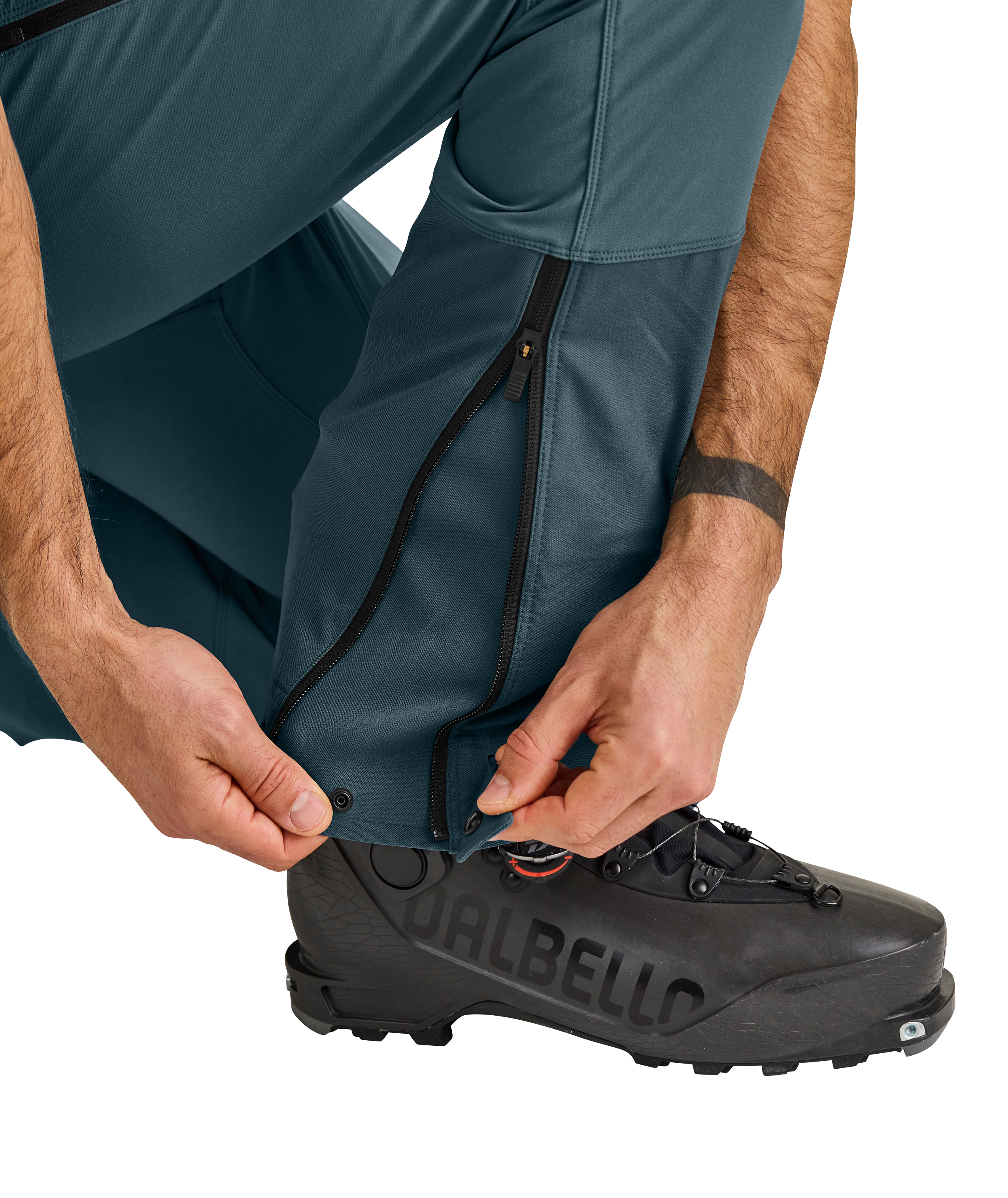 60115-COL_BECCHEI_PANTS_M-D-01.jpg 60115-COL_BECCHEI_PANTS_M-D-01.jpg