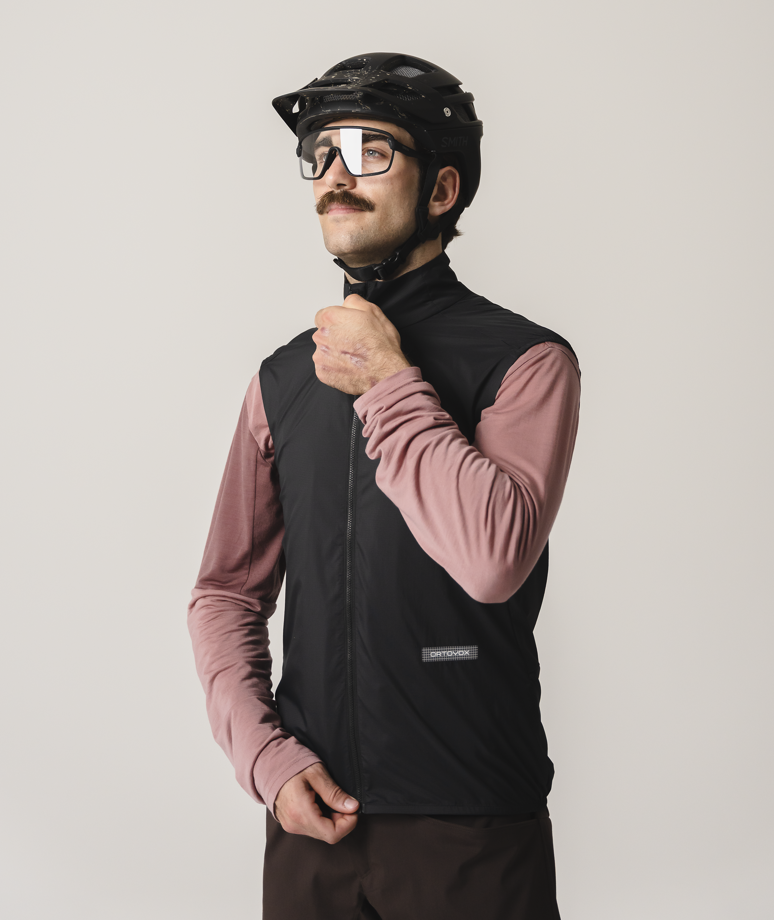 60205-SEQUENCE_WIND_VEST_M-D-02.png 60205-SEQUENCE_WIND_VEST_M-D-02.png