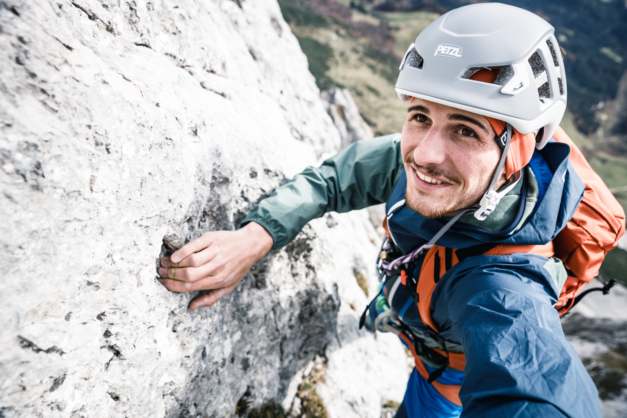 1910_Ortovox_Climb_Local_Riegelekante (c) Max Draeger (43) Outdoors, Helmet, Adult, Man, Person