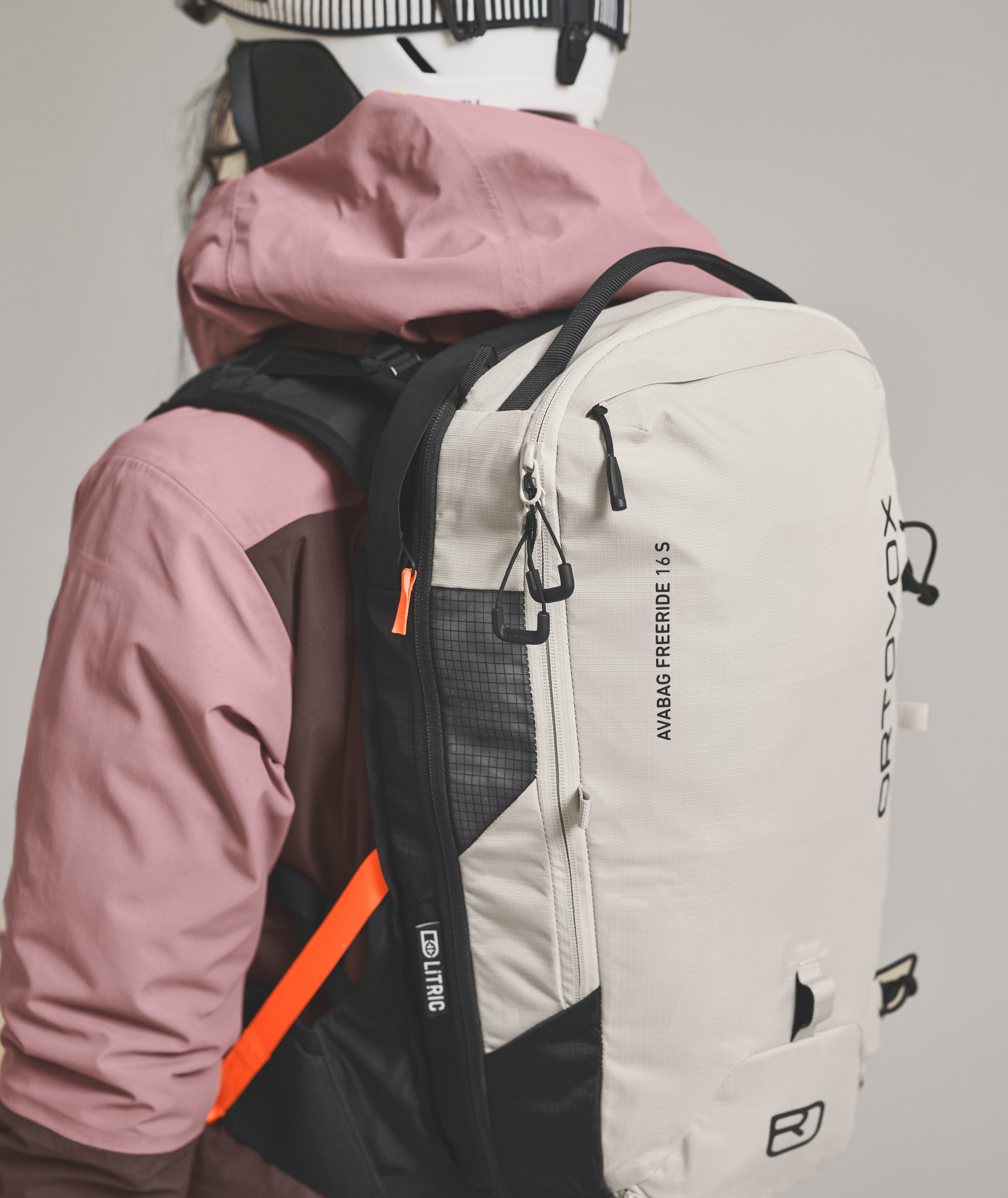 49200-AVABAG_LITRIC_FREERIDE_16_S-D-01.jpg 49200-AVABAG_LITRIC_FREERIDE_16_S-D-01.jpg