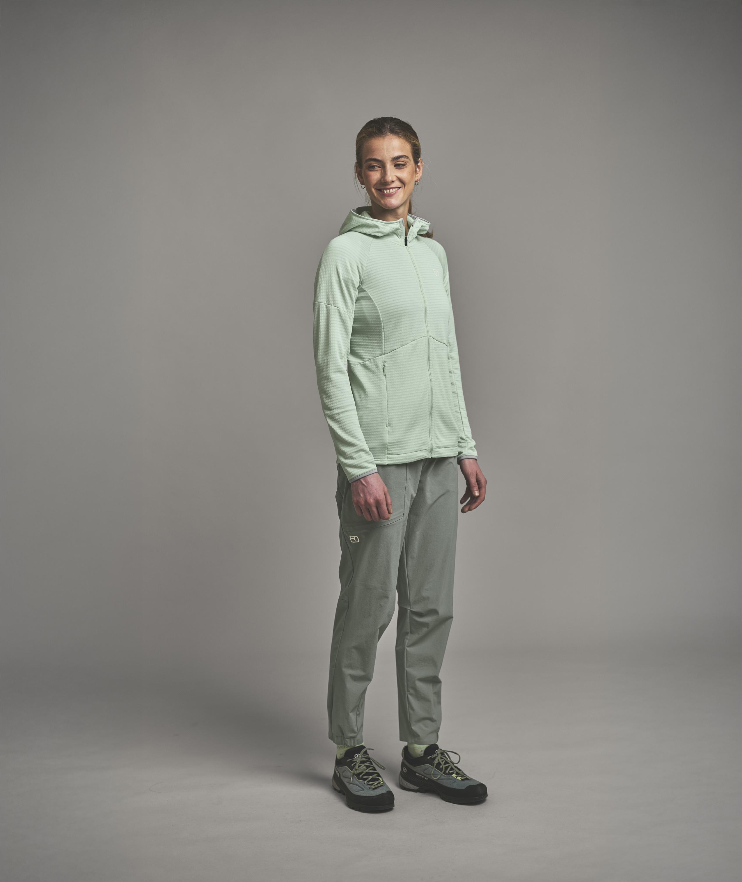 87106-FLEECE_LIGHT_GRID_HOODY_W-D-01.jpg 87106-FLEECE_LIGHT_GRID_HOODY_W-D-01.jpg